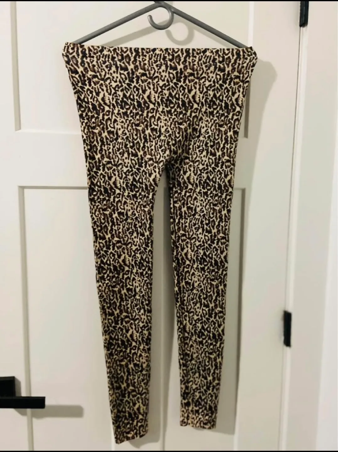 Leopard Print Leggings thumbnail