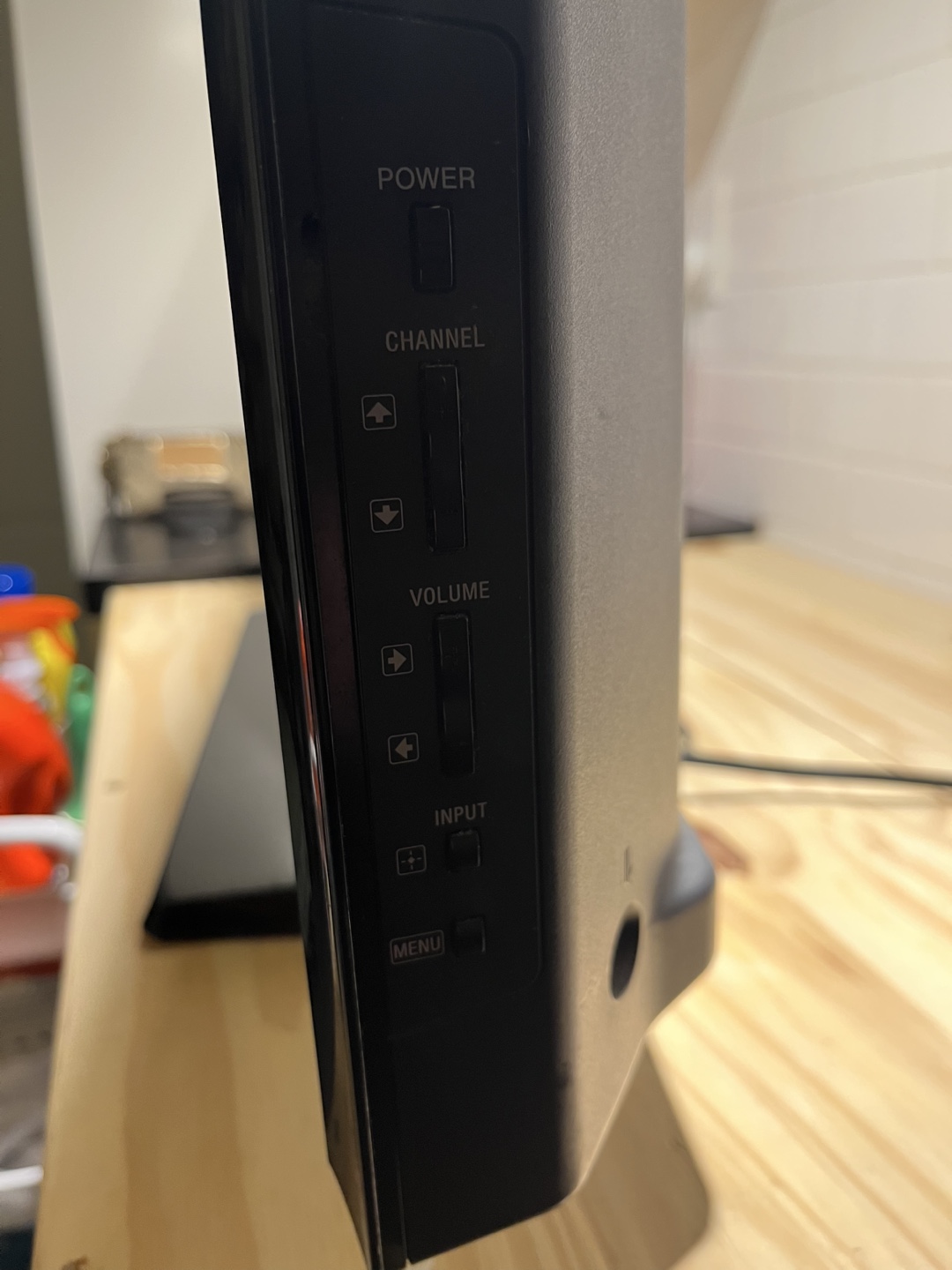 Sony Bravia LCD HDTV - photo 2