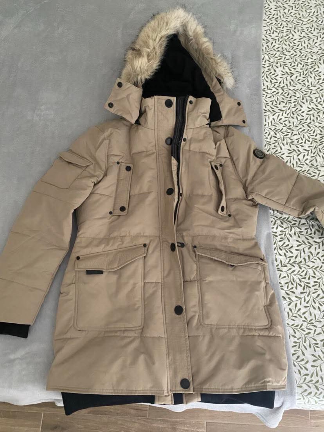 Noize winter jacket- size L