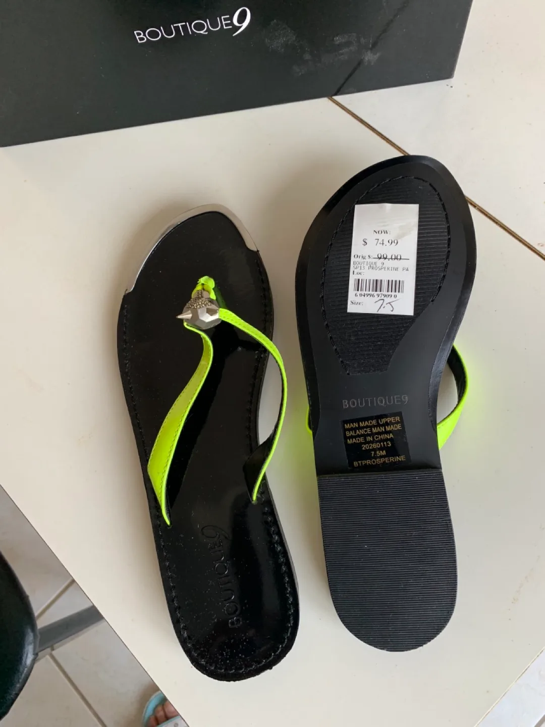 Boutique 9 Neon Yellow and Black Flip Flops image indicator(4)