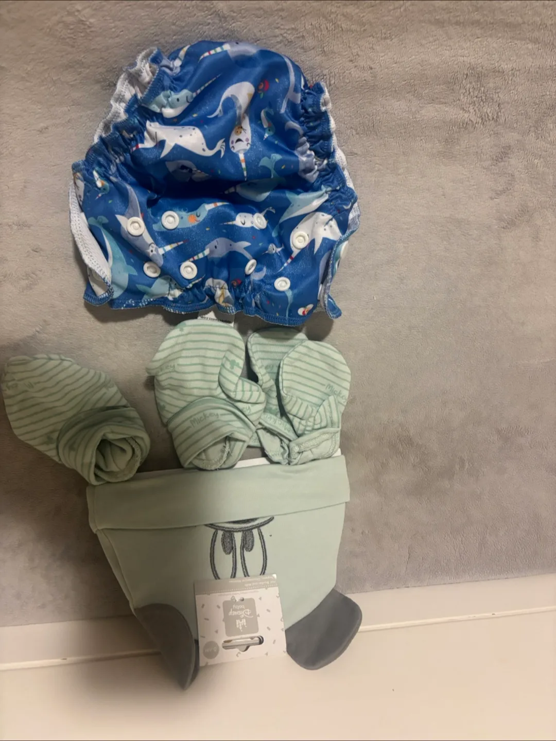 Baby Bundle: Reusable Diaper cover, Hat, and Mittens image indicator(2)
