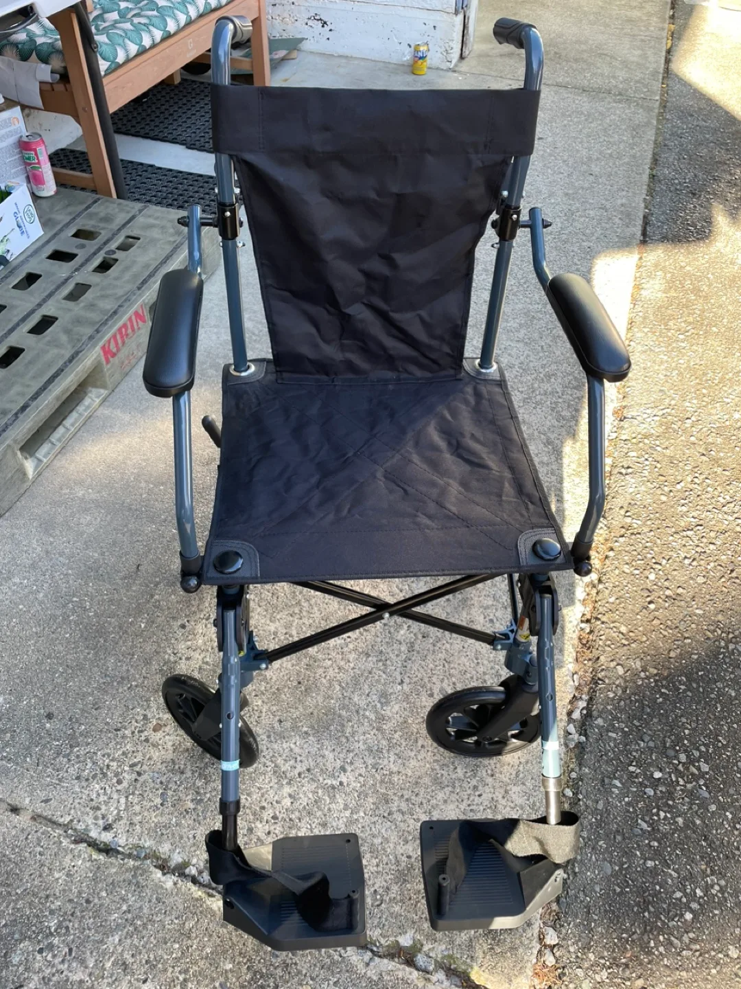 Drive Medical Travelite Transport Chair In A Bag, 18" image indicator(2)