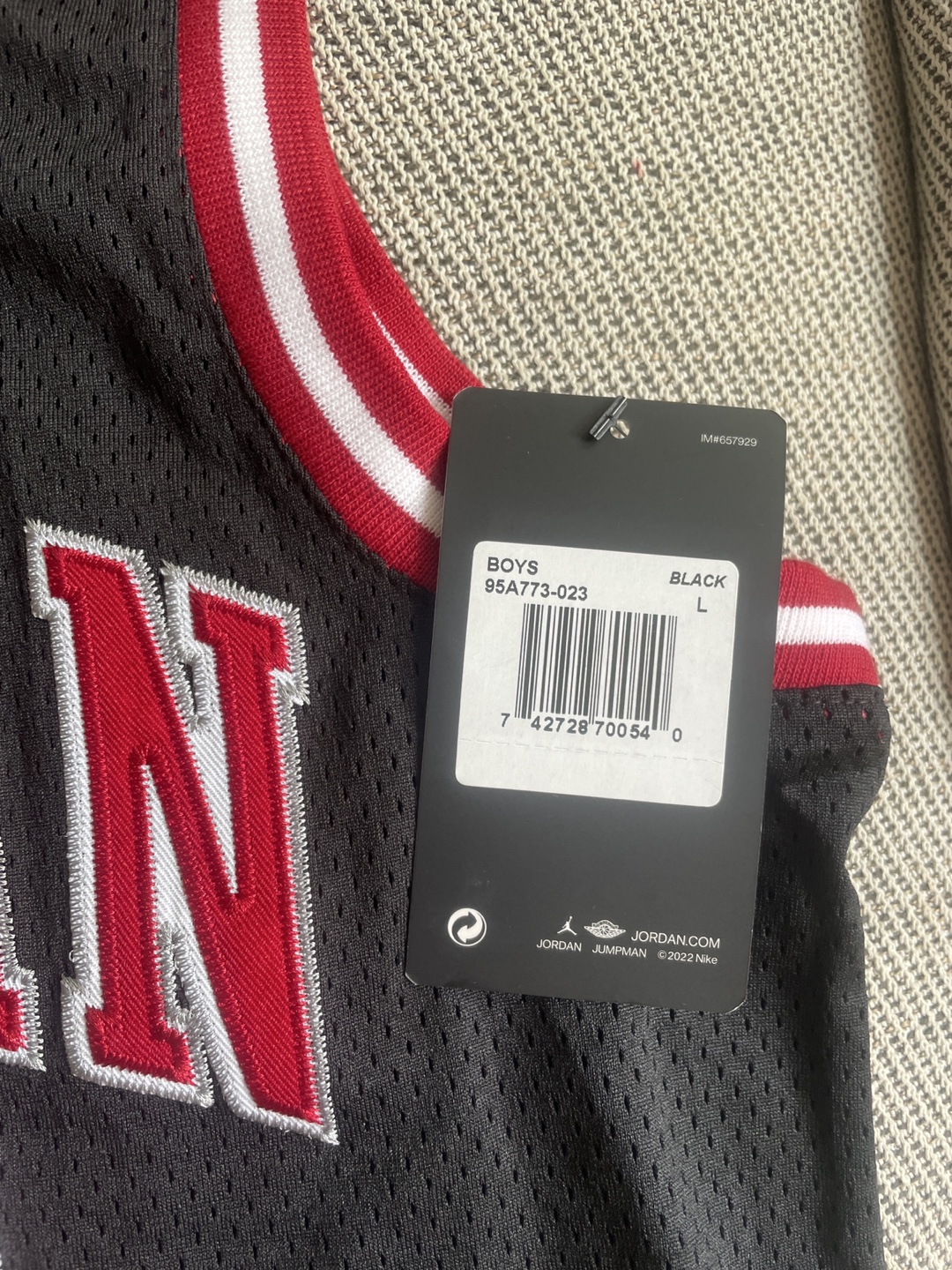 Jordan Brand Boys' Size Large Black #23 Jersey - photo 4