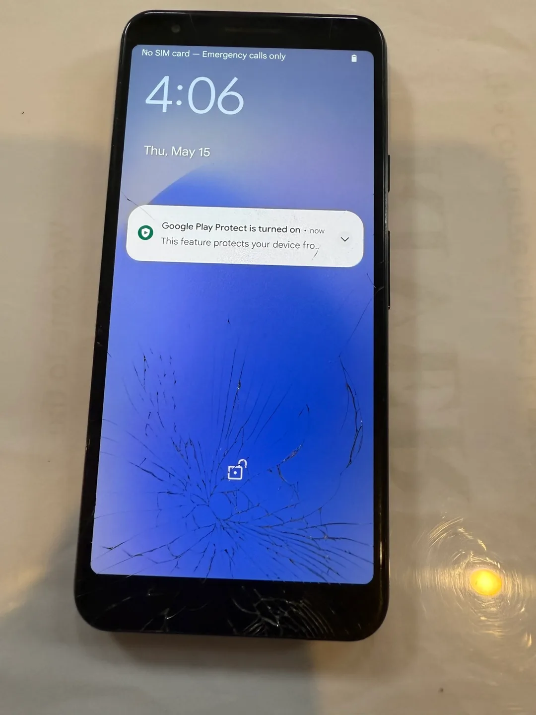 Google Pixel 3a - Cracked Screen - For Parts or Repair thumbnail