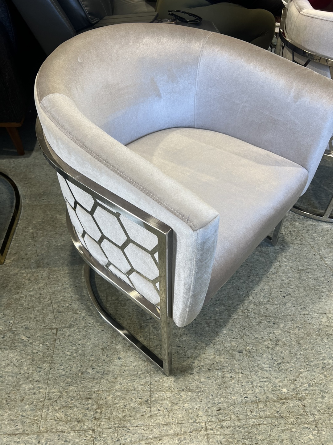 Elegant Accent Chair with Metal Frame