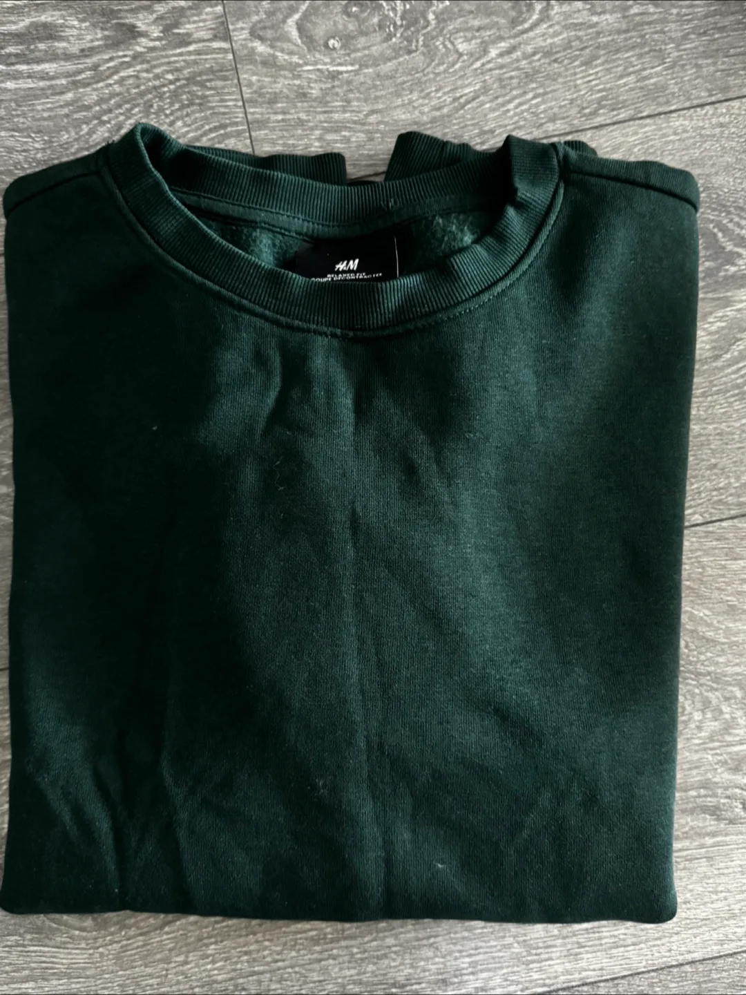 H&M Men's Dark Green Crewneck Sweatshirt thumbnail