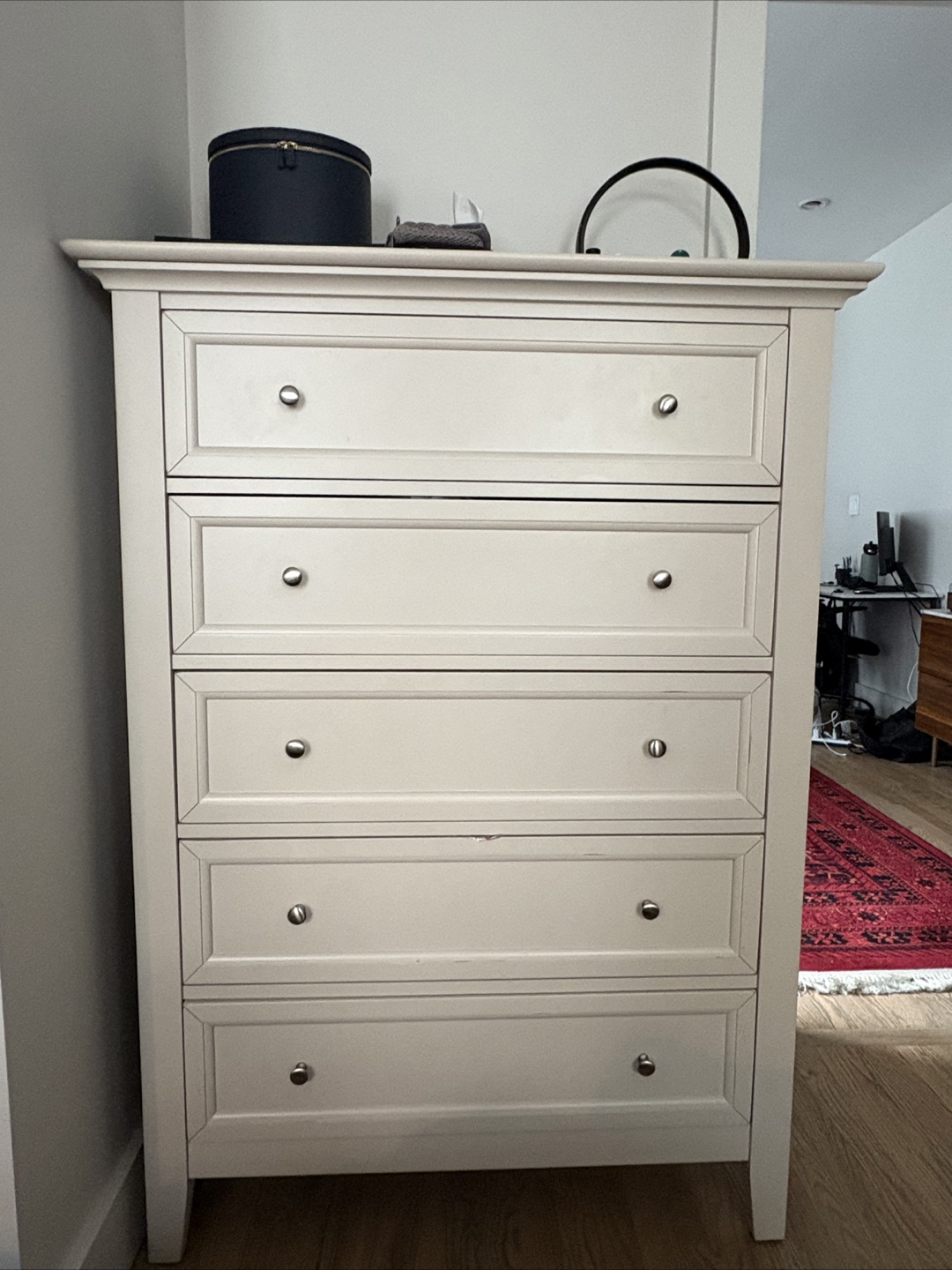 White 5-Drawer Chest of Drawers