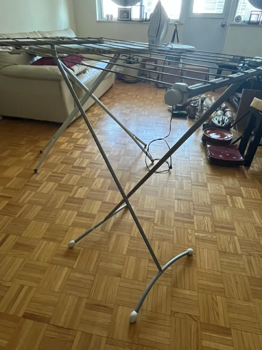 Toastmaster Iron and Ironing board and clothes drying rack set image indicator(6)