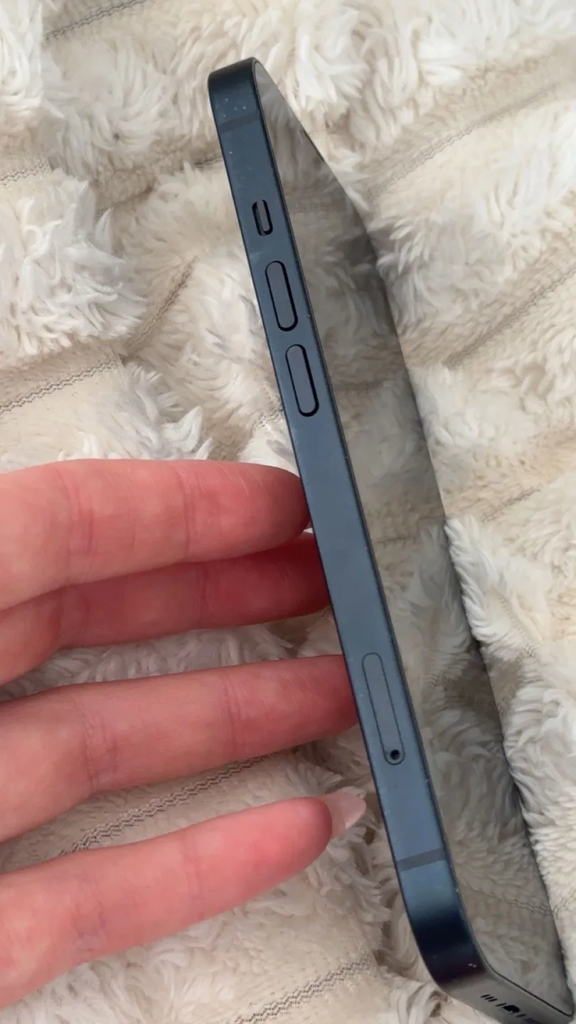 Used iPhone 13 128GB image indicator(6)