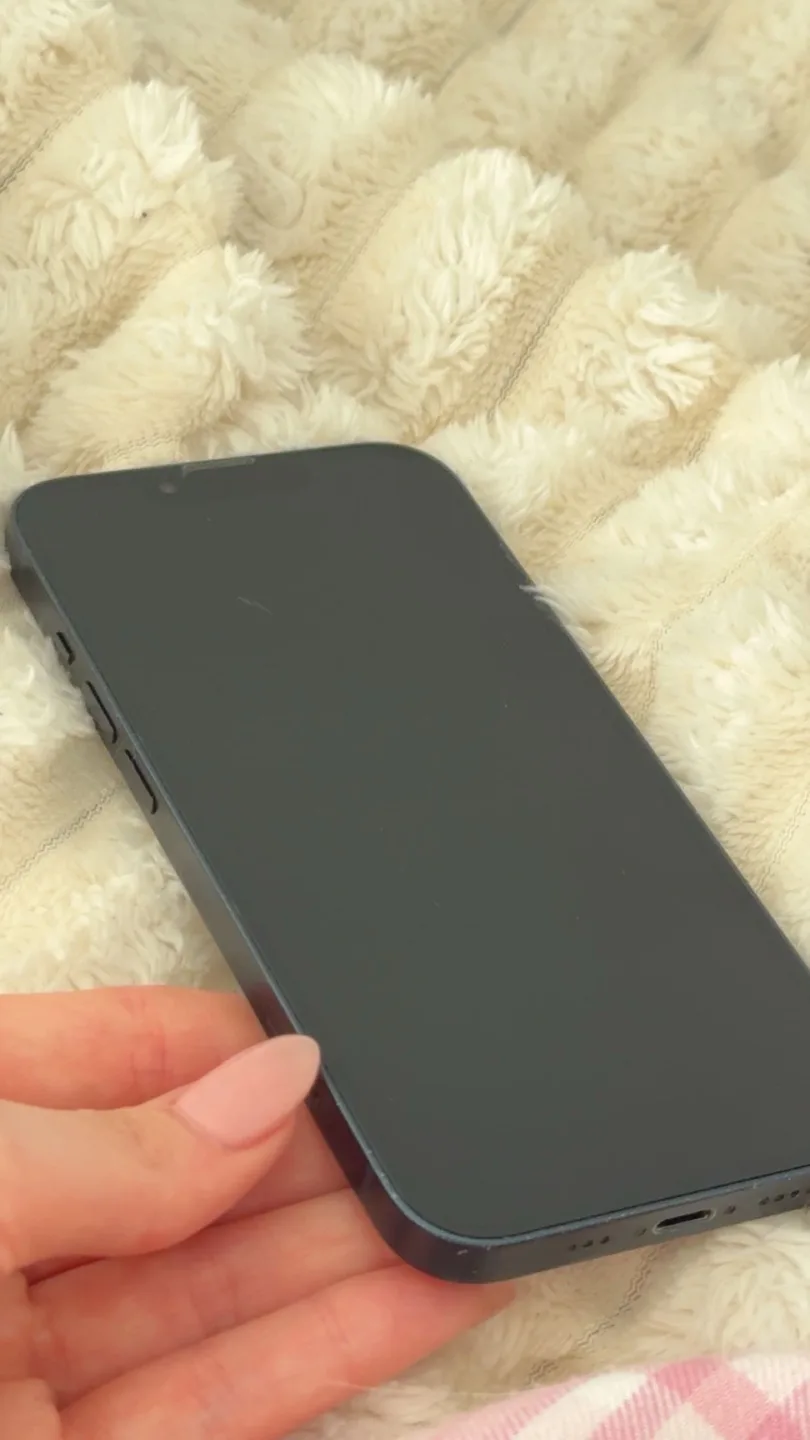 Used iPhone 13 128GB image indicator(3)