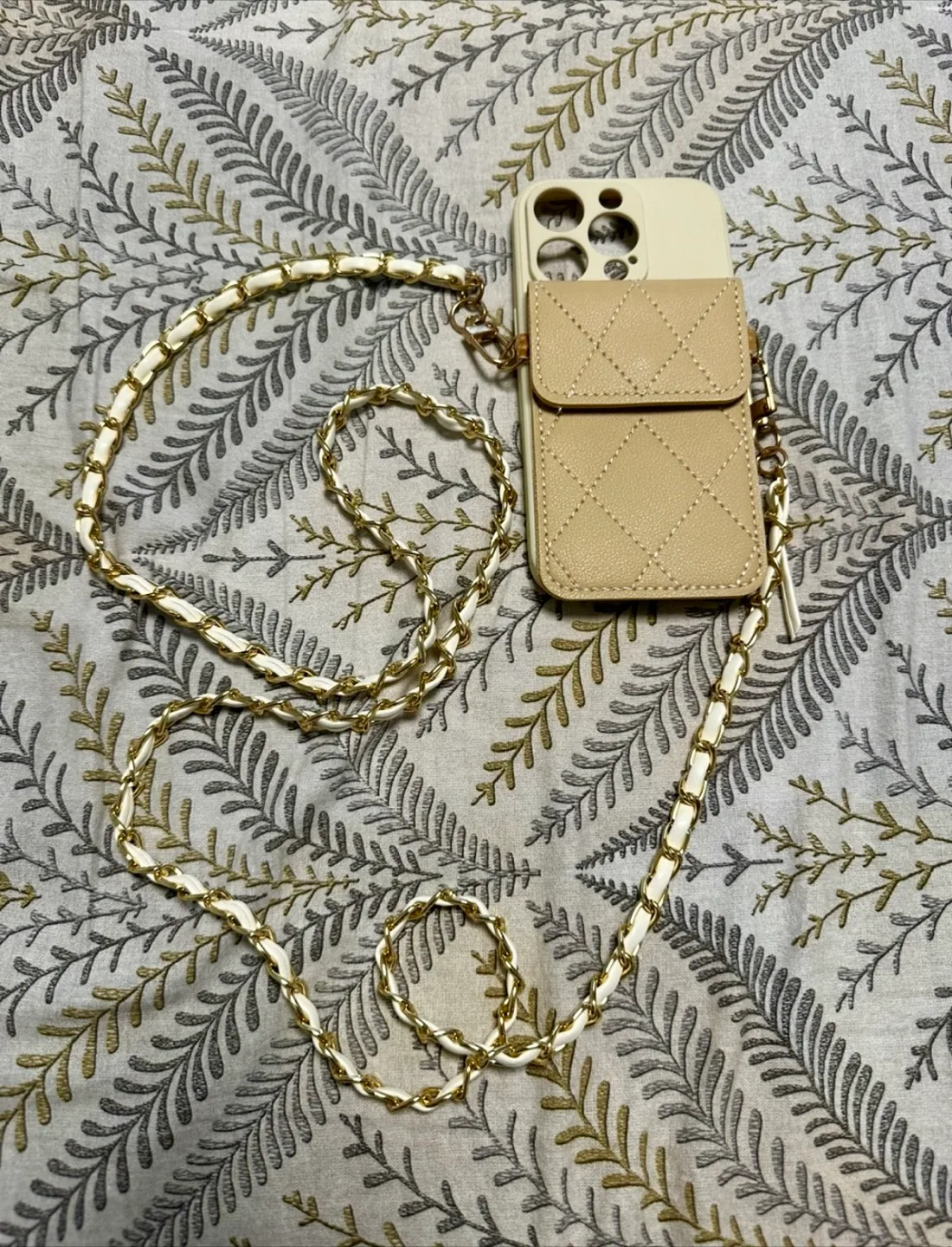 iPhone 14 pro Case with Chain Strap 🏒 thumbnail