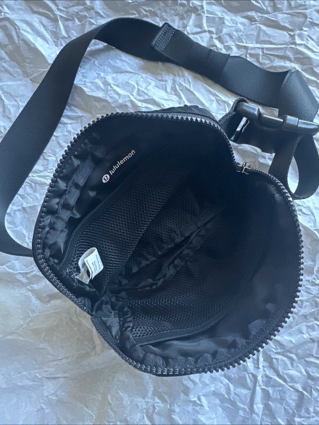 Lululemon Black Belt Bag - photo 3