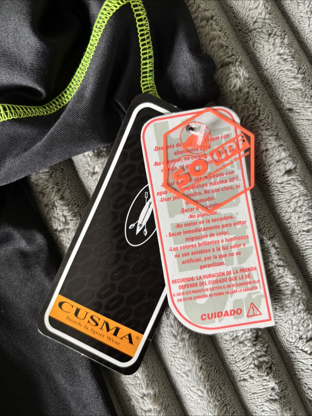 CUSMA Rash Guard Size G - 50+UPF  Sun Protection - photo 2