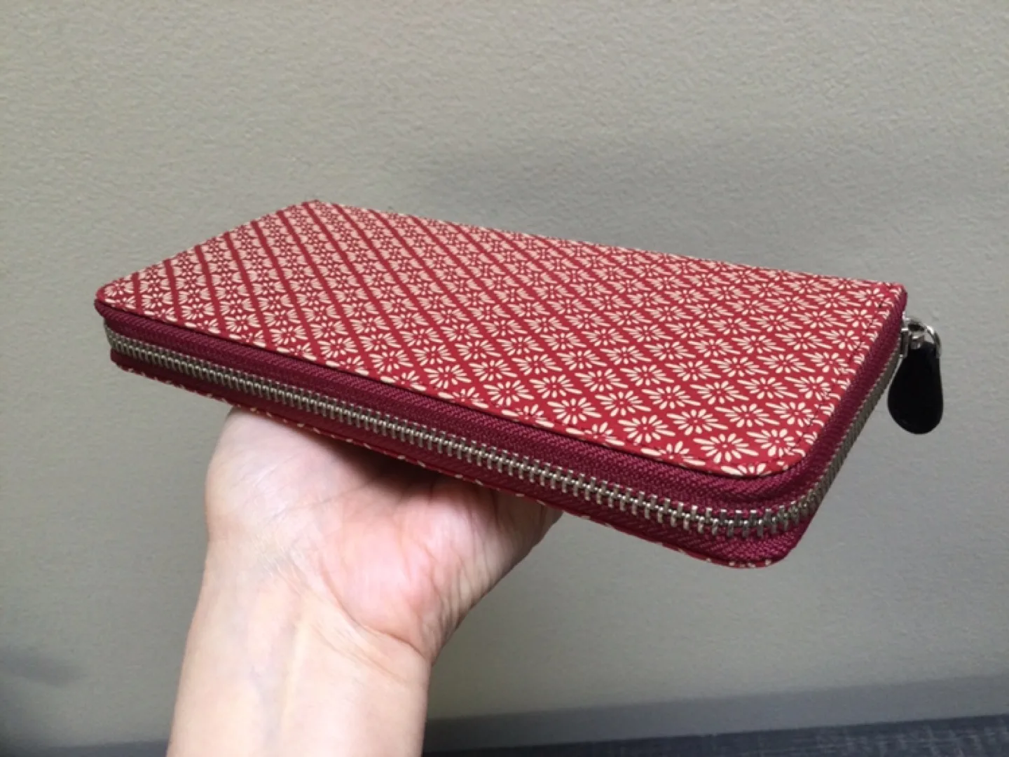 INDEN-YA Zipper Long Wallet Japan leather craft image indicator(5)