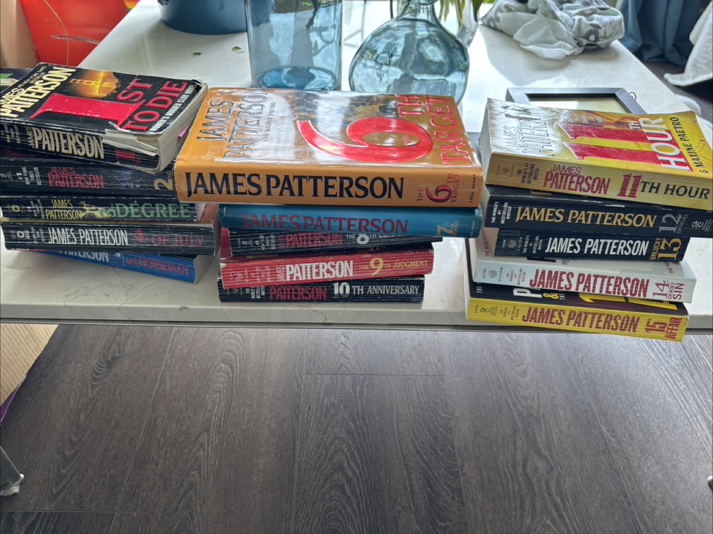 Collection of James Patterson novels - photo 2