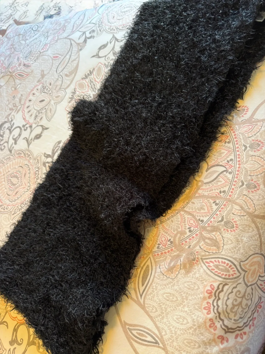 Ricki's Black Fuzzy Infinity Scarf/shawl 🏒 image indicator(2)
