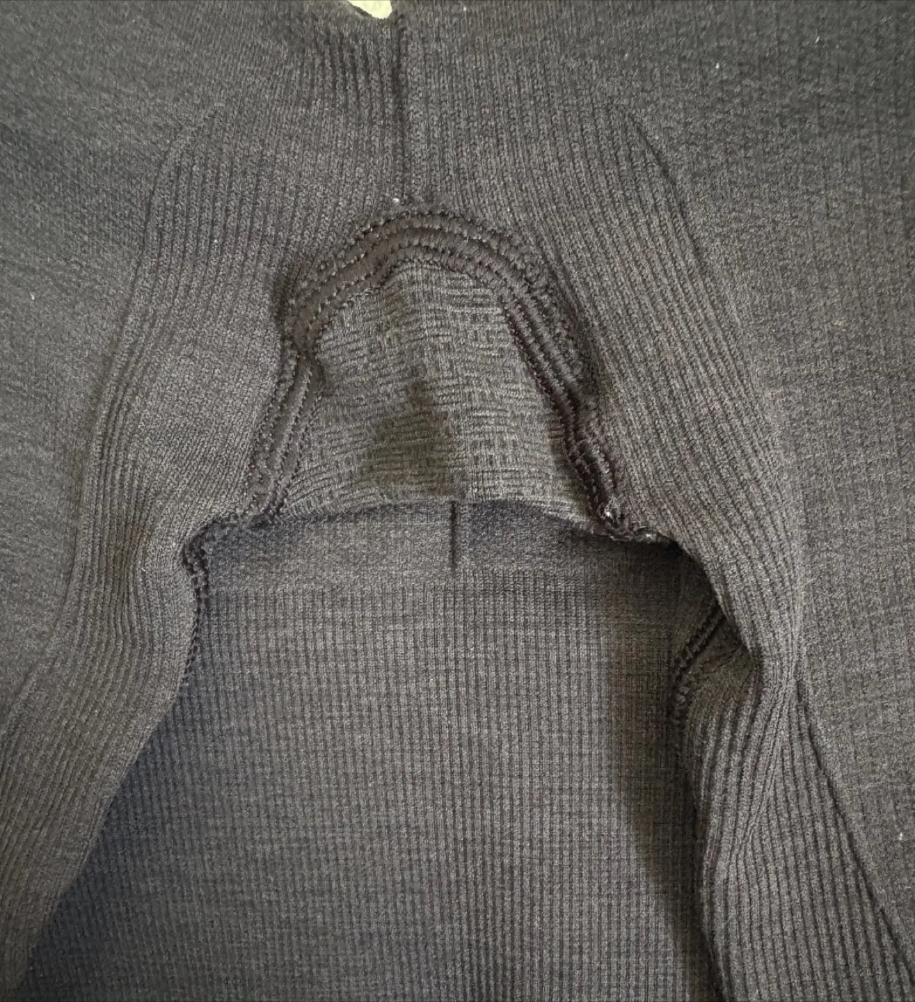 Lululemon Black Cropped Leggings Sz 8 image indicator(4)