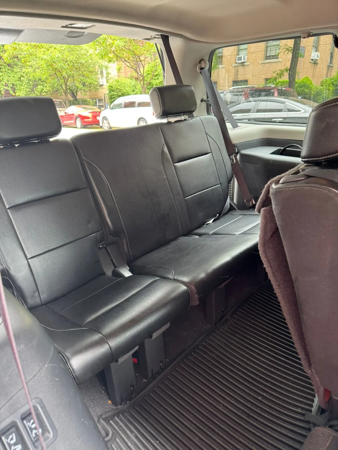 2015 Nissan Armada Platinum Leather Interior SUV image indicator(3)