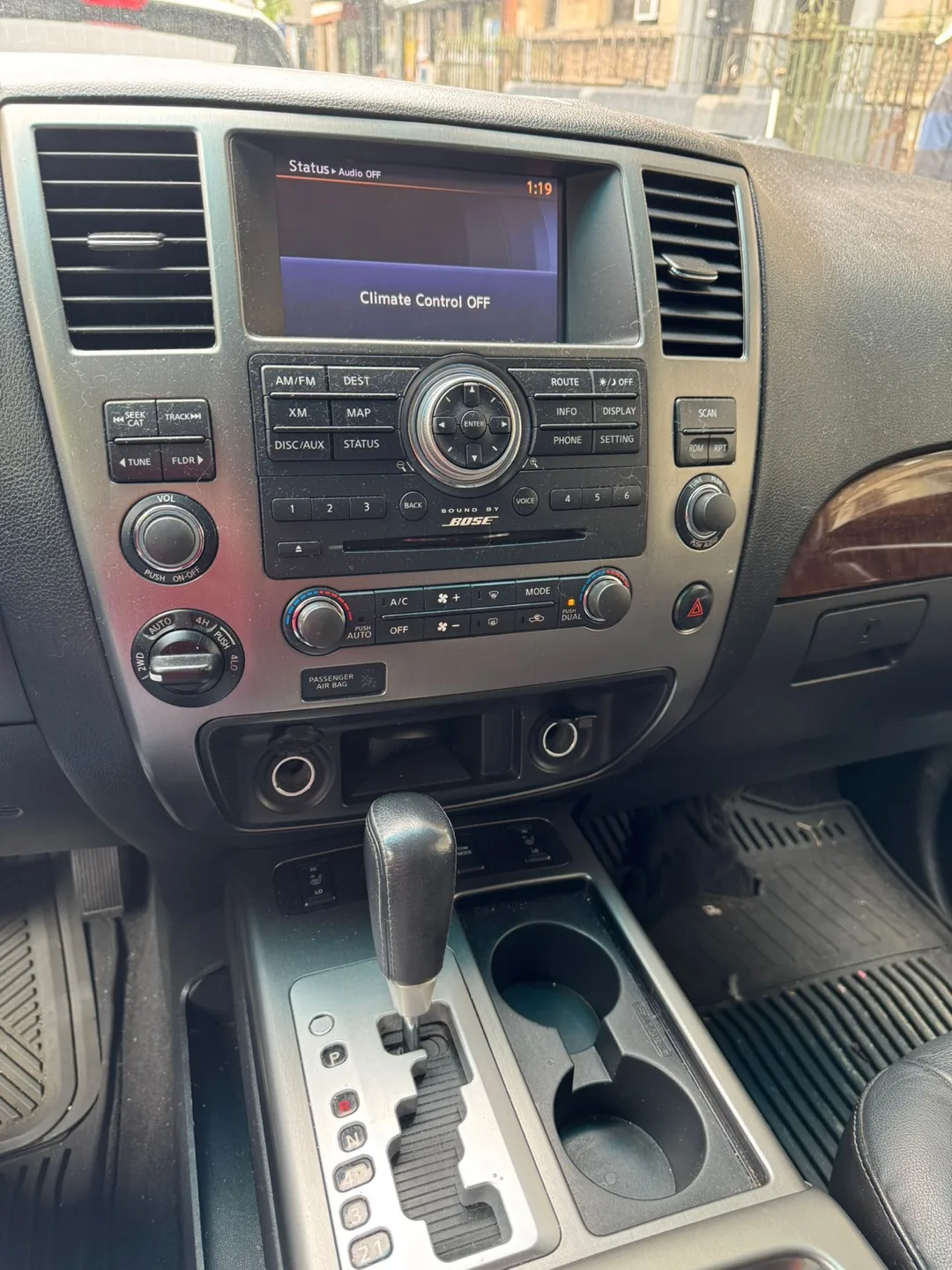 2015 Nissan Armada Platinum Leather Interior SUV image indicator(8)