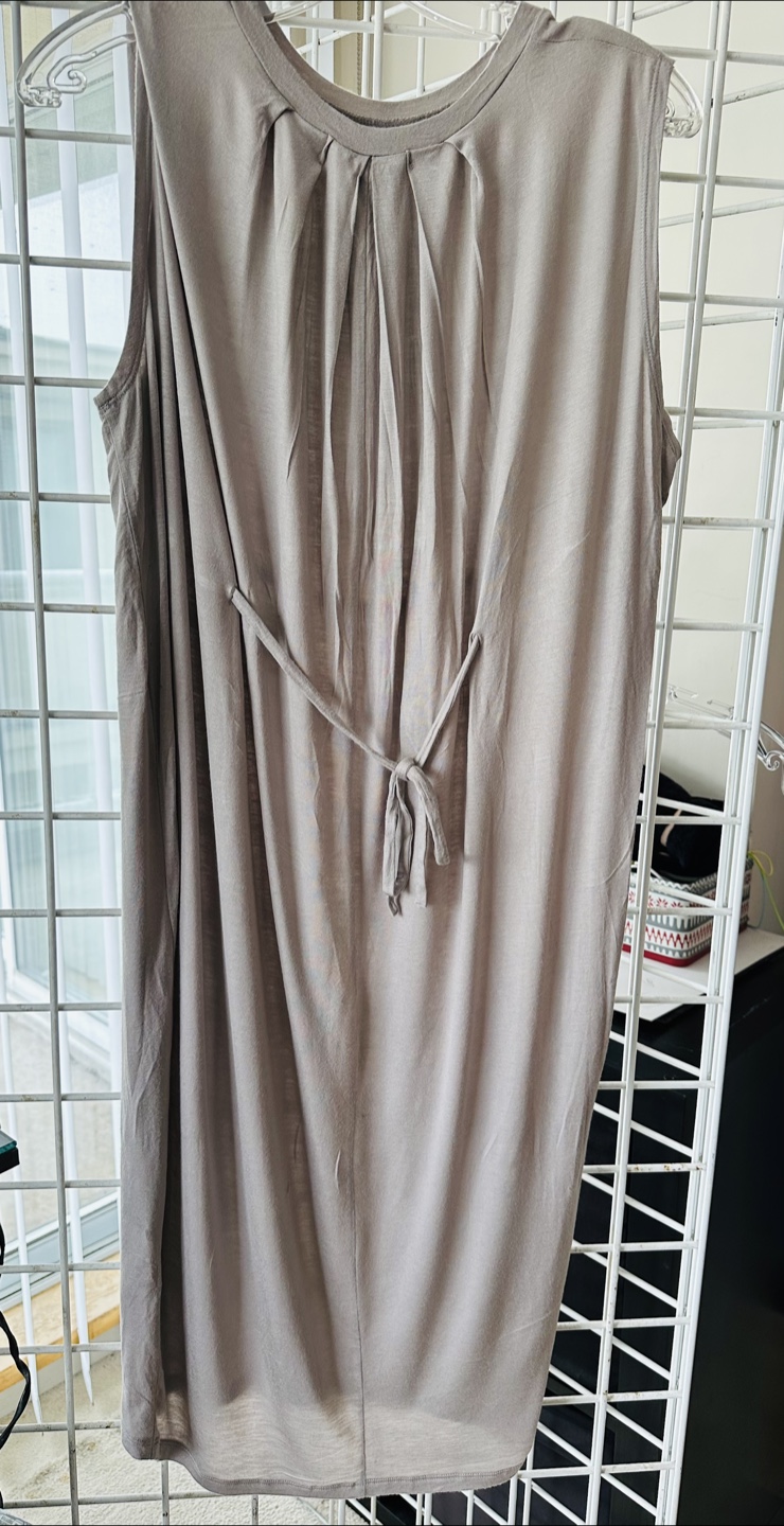 Oak + Fort taupe sleeveless midi dress, size small - photo 2