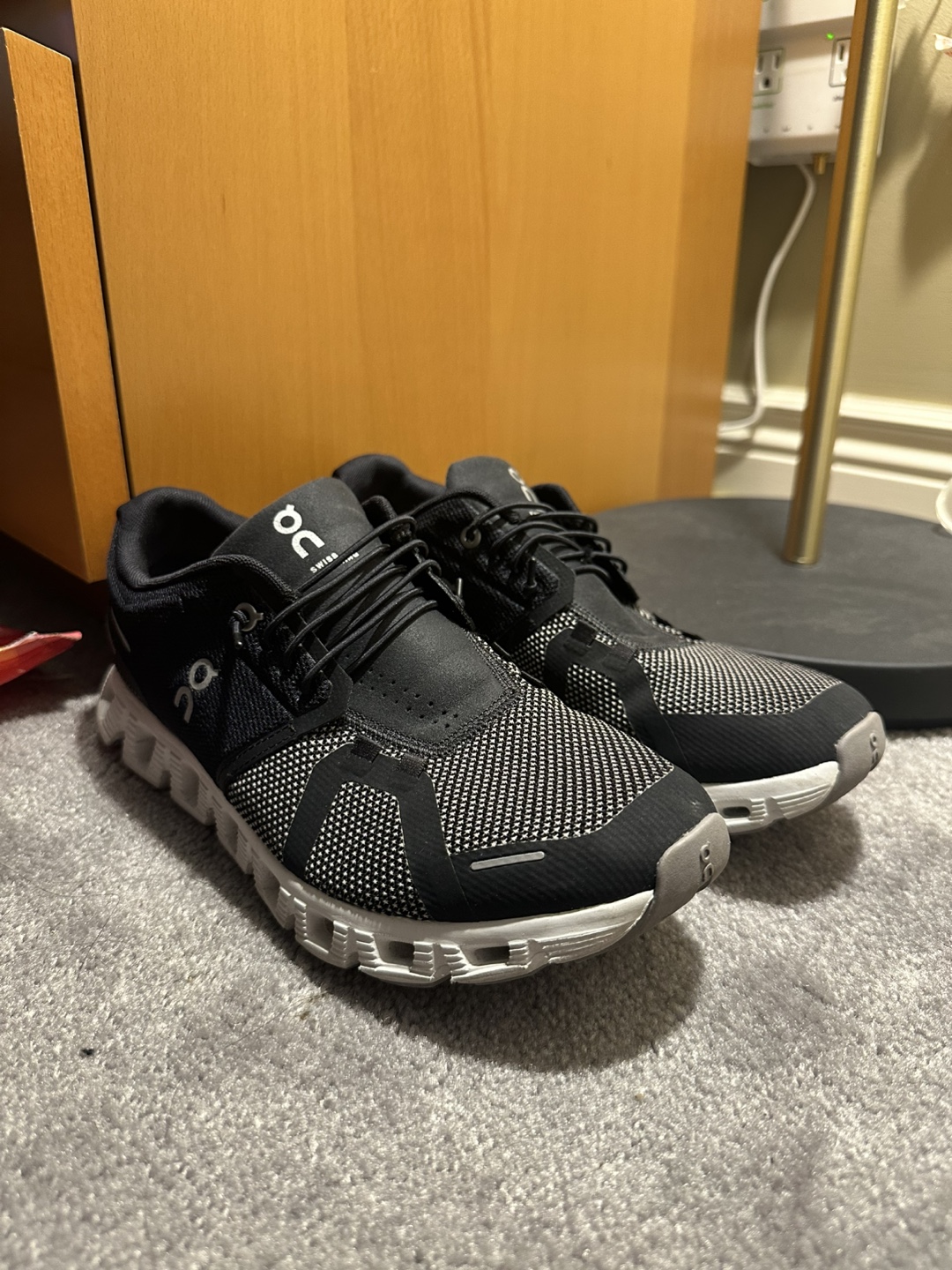 On Cloud Running Shoes - Women's Size 9.5