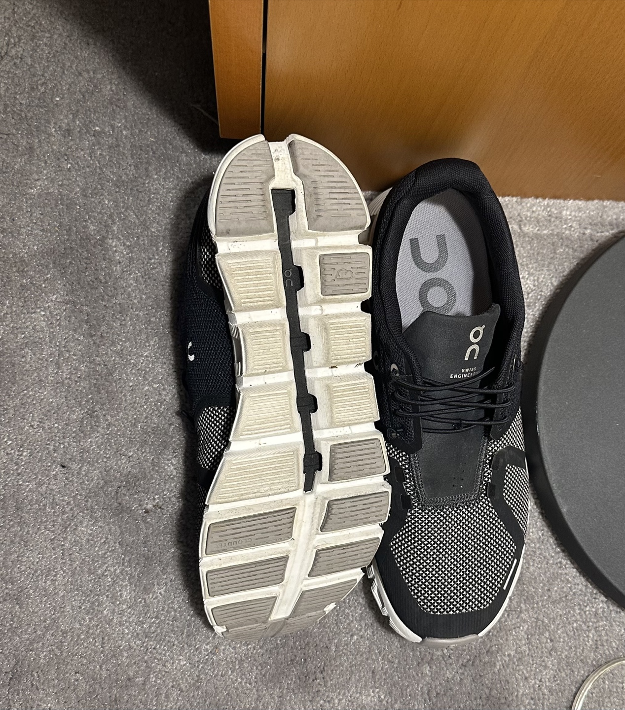 On Cloud Running Shoes - Women's Size 9.5 - photo 2