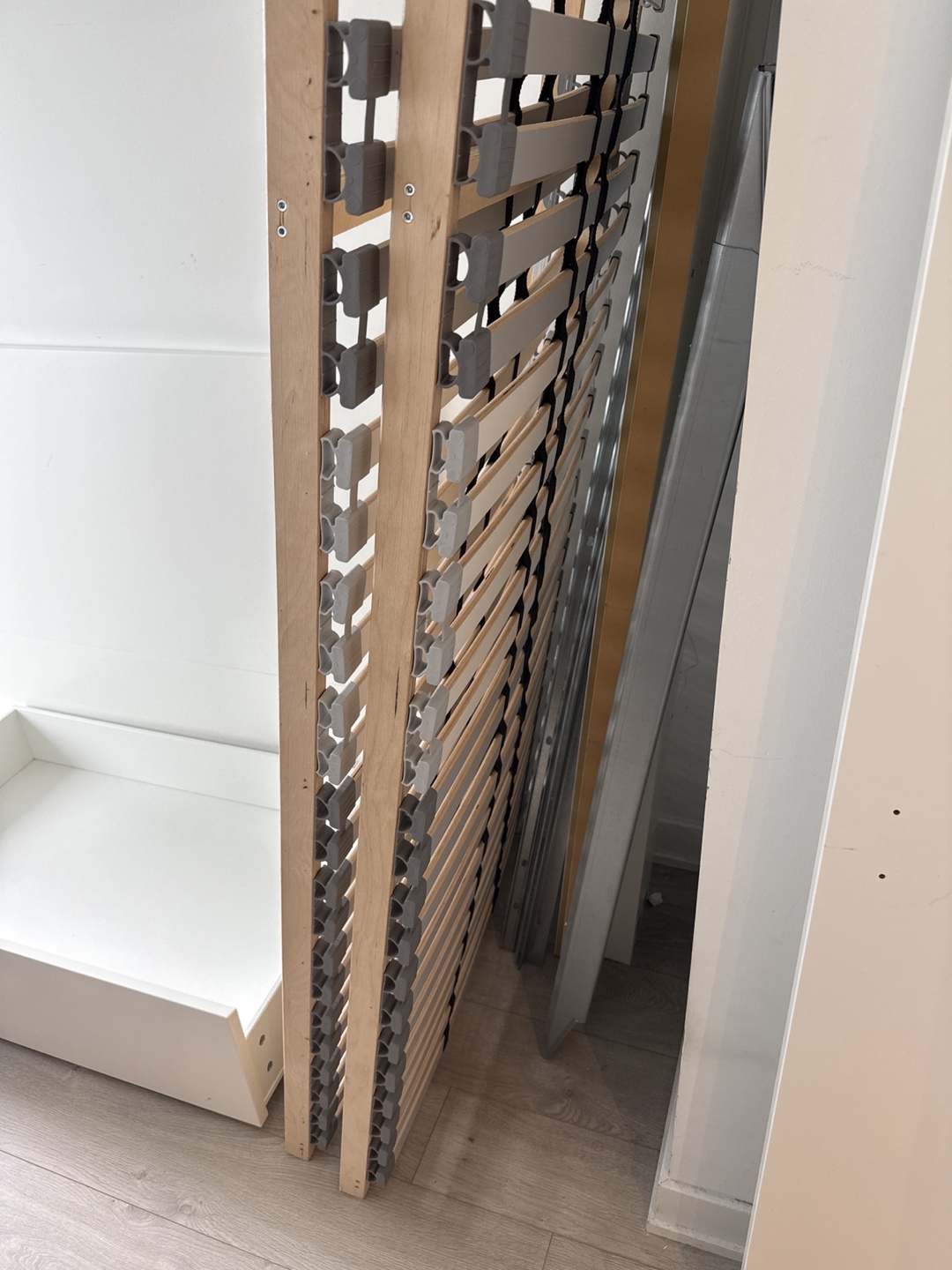 IKEA MALM QUEEN Bed Frame w and Storage Drawer