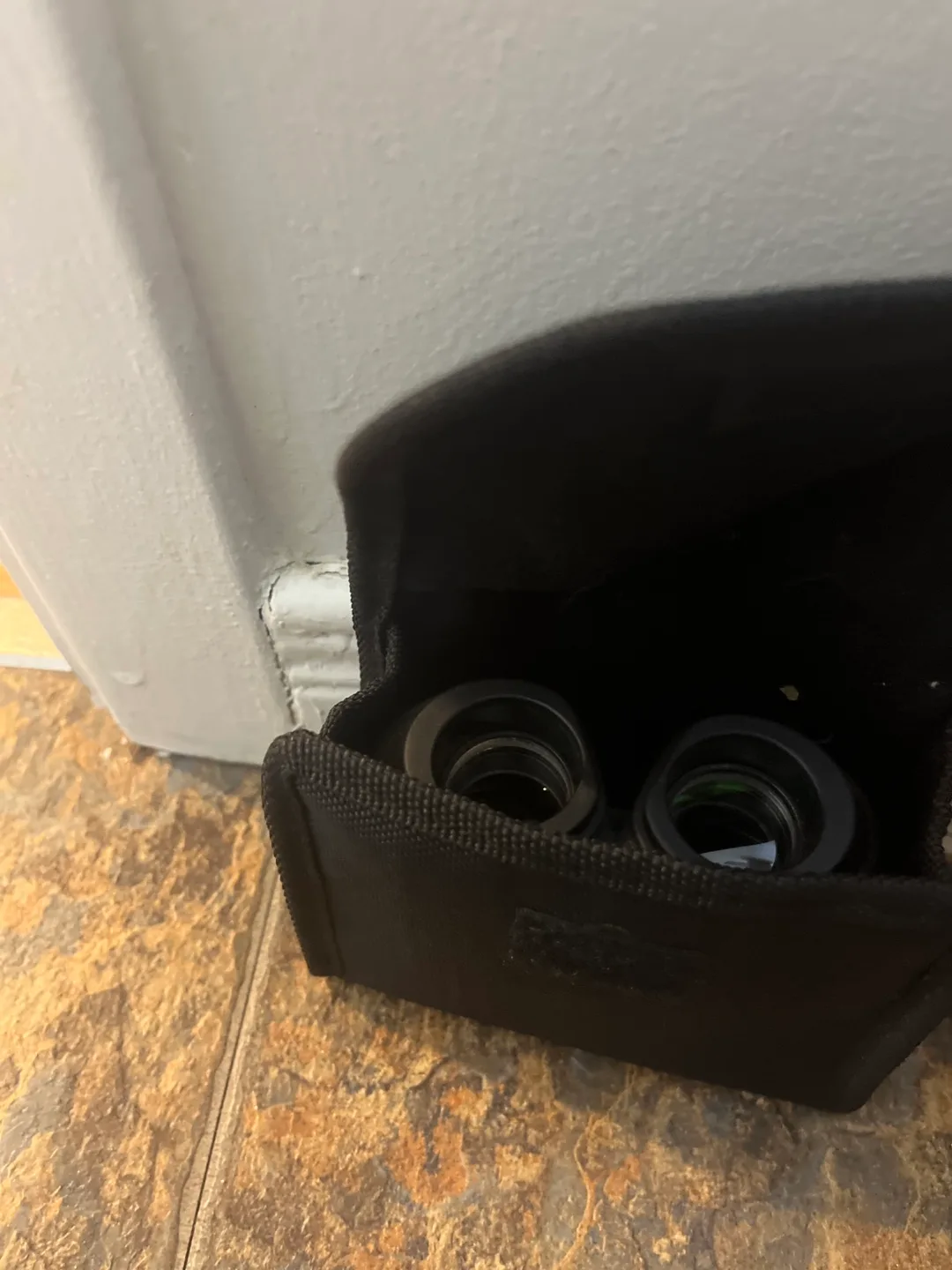 Aurosport 8x22 Binoculars with Carrying Case image indicator(5)