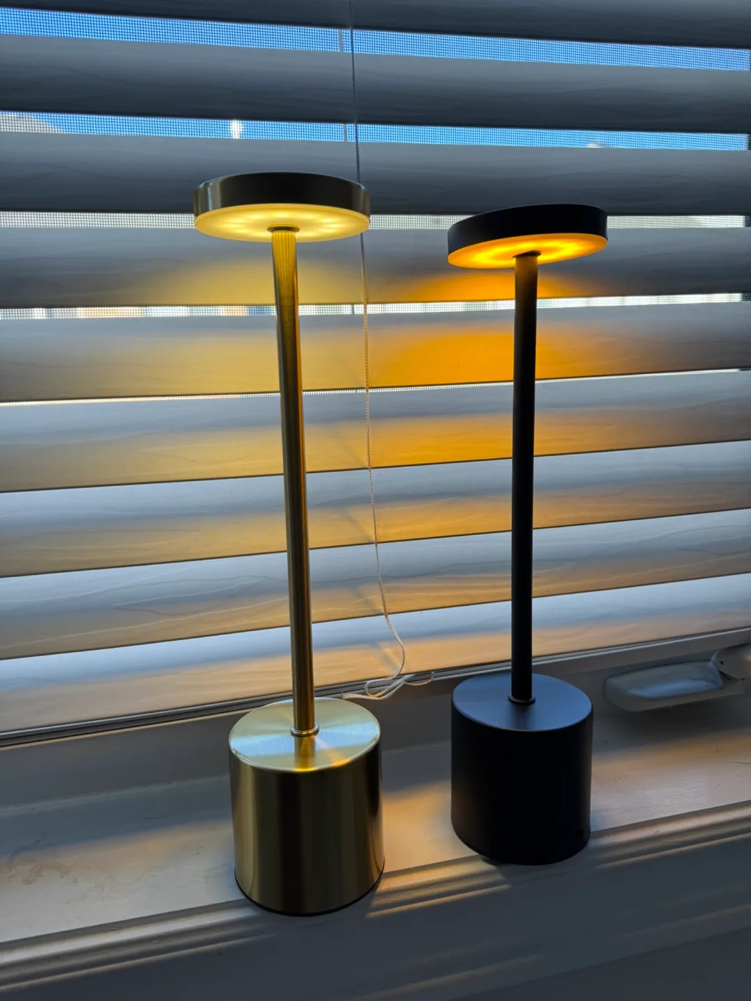 Modern LED Table Lamps - Gold & Black image indicator(3)