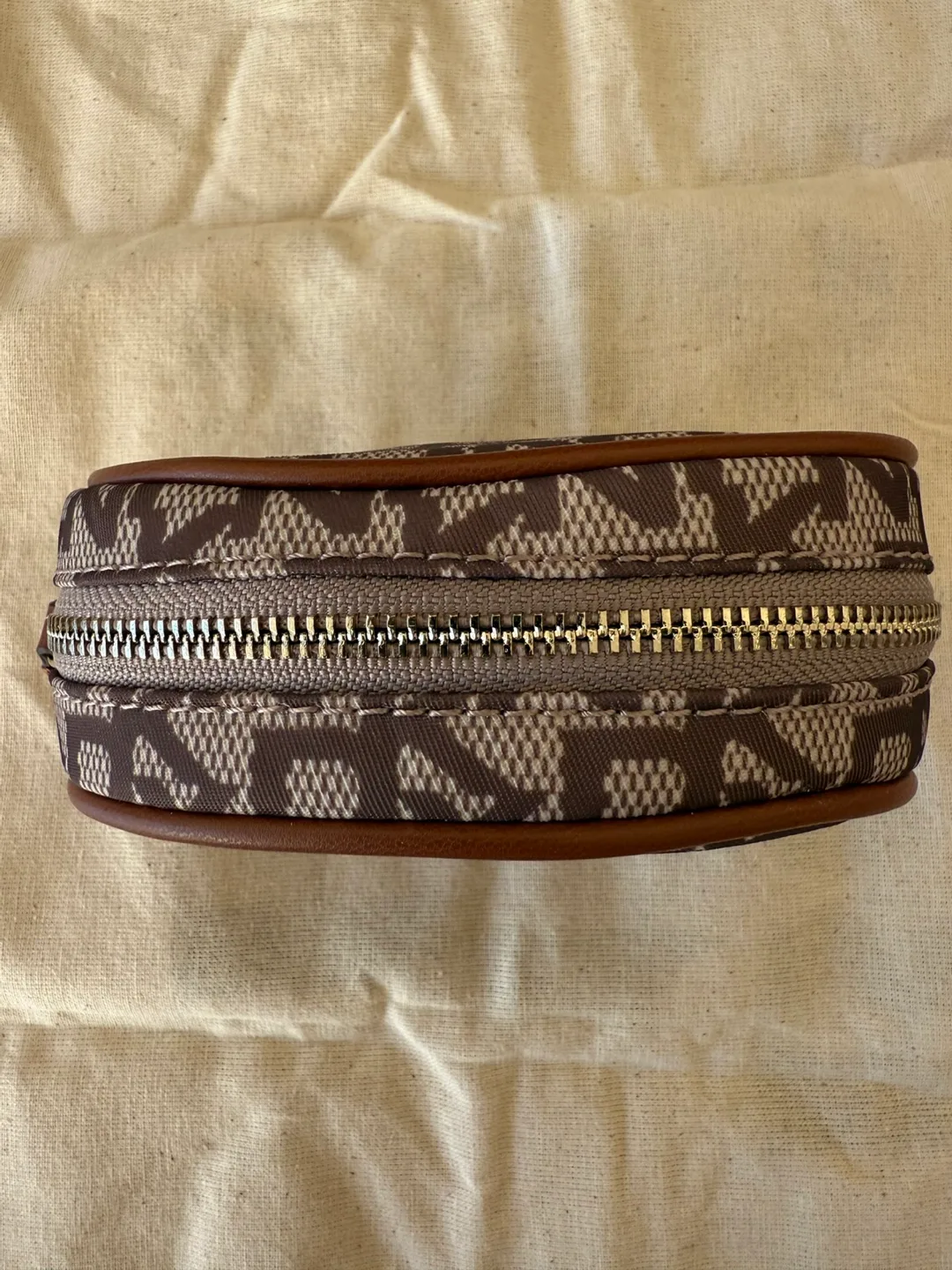 DKNY Oval-Shaped Zip Pouch with Carabiner (New) image indicator(4)