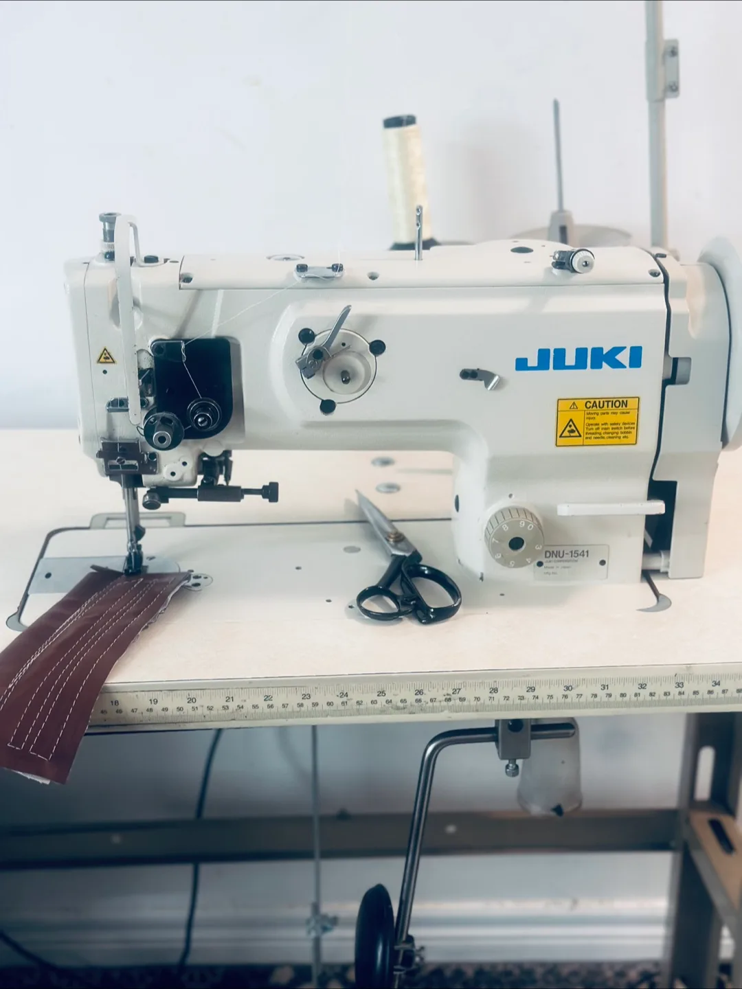 Juki DNU-1541 Heavy-Duty Sewing Machine thumbnail