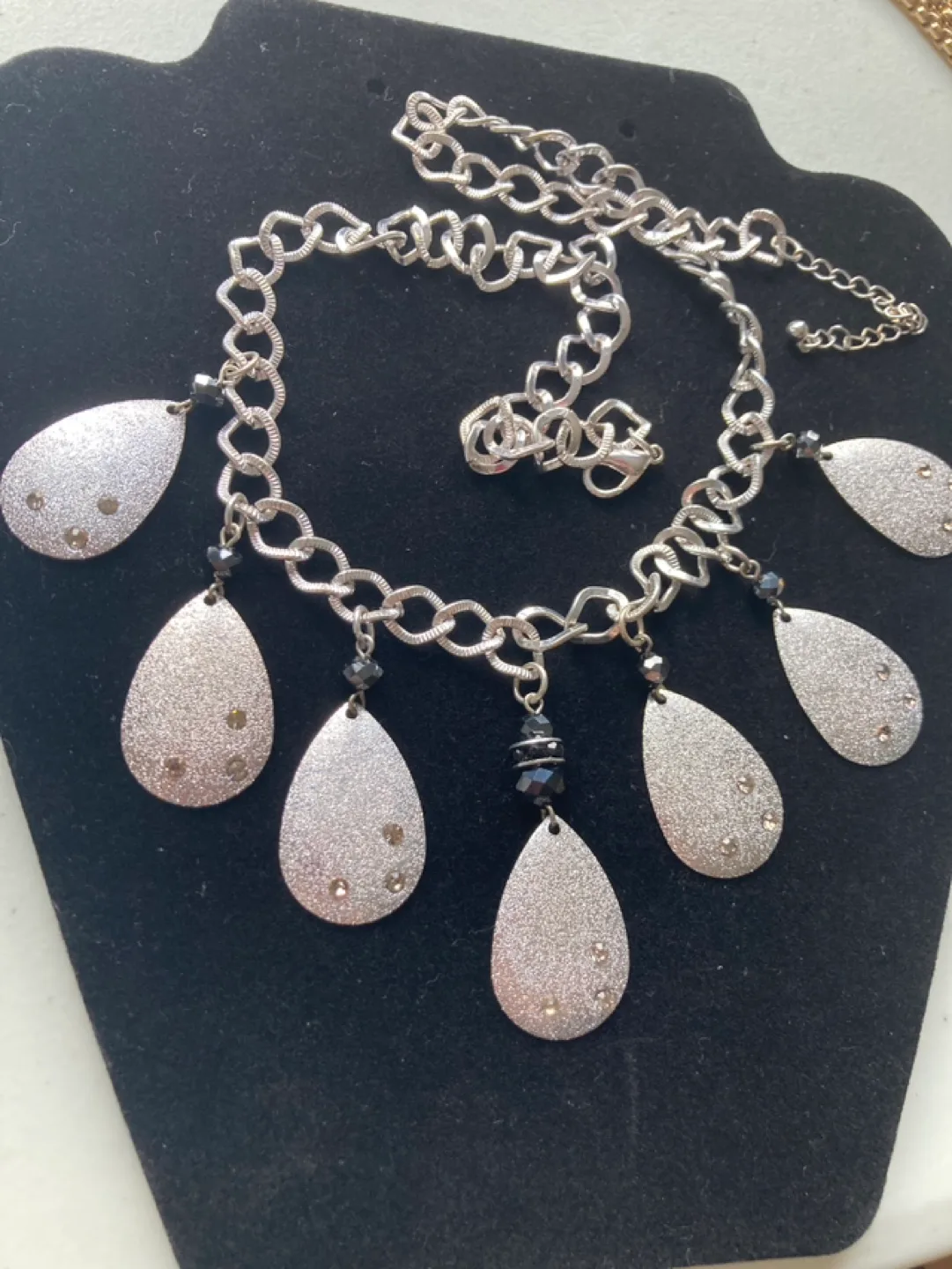 Lovely silver coloured with sparkles necklace thumbnail