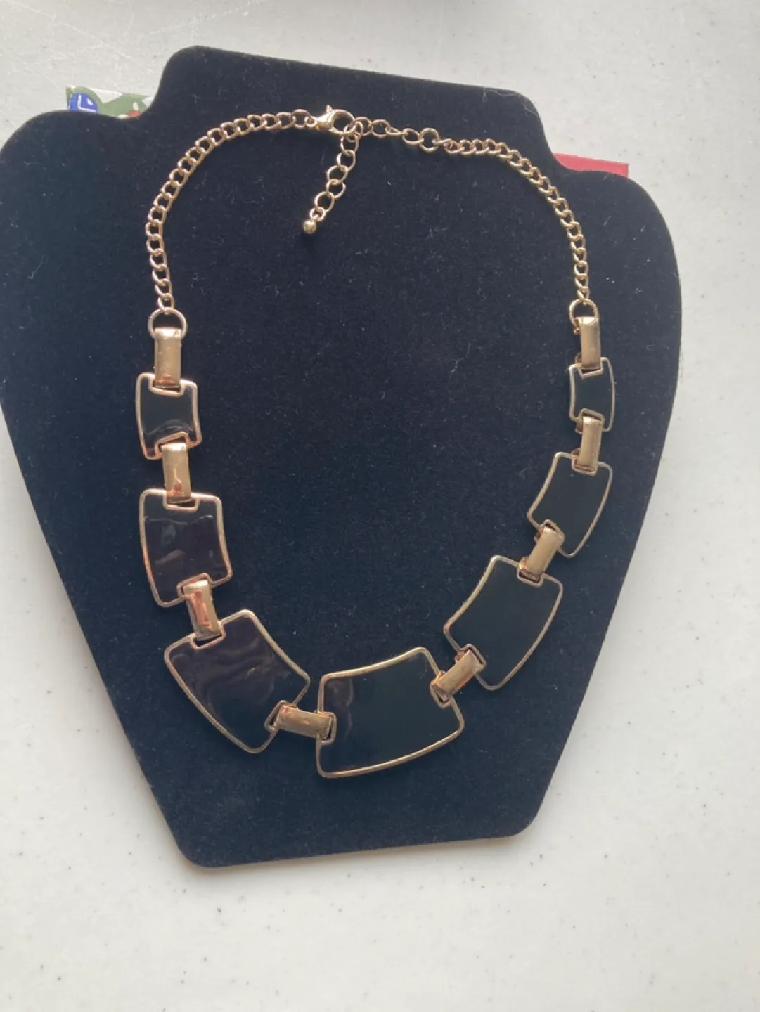 Fashion necklace thumbnail