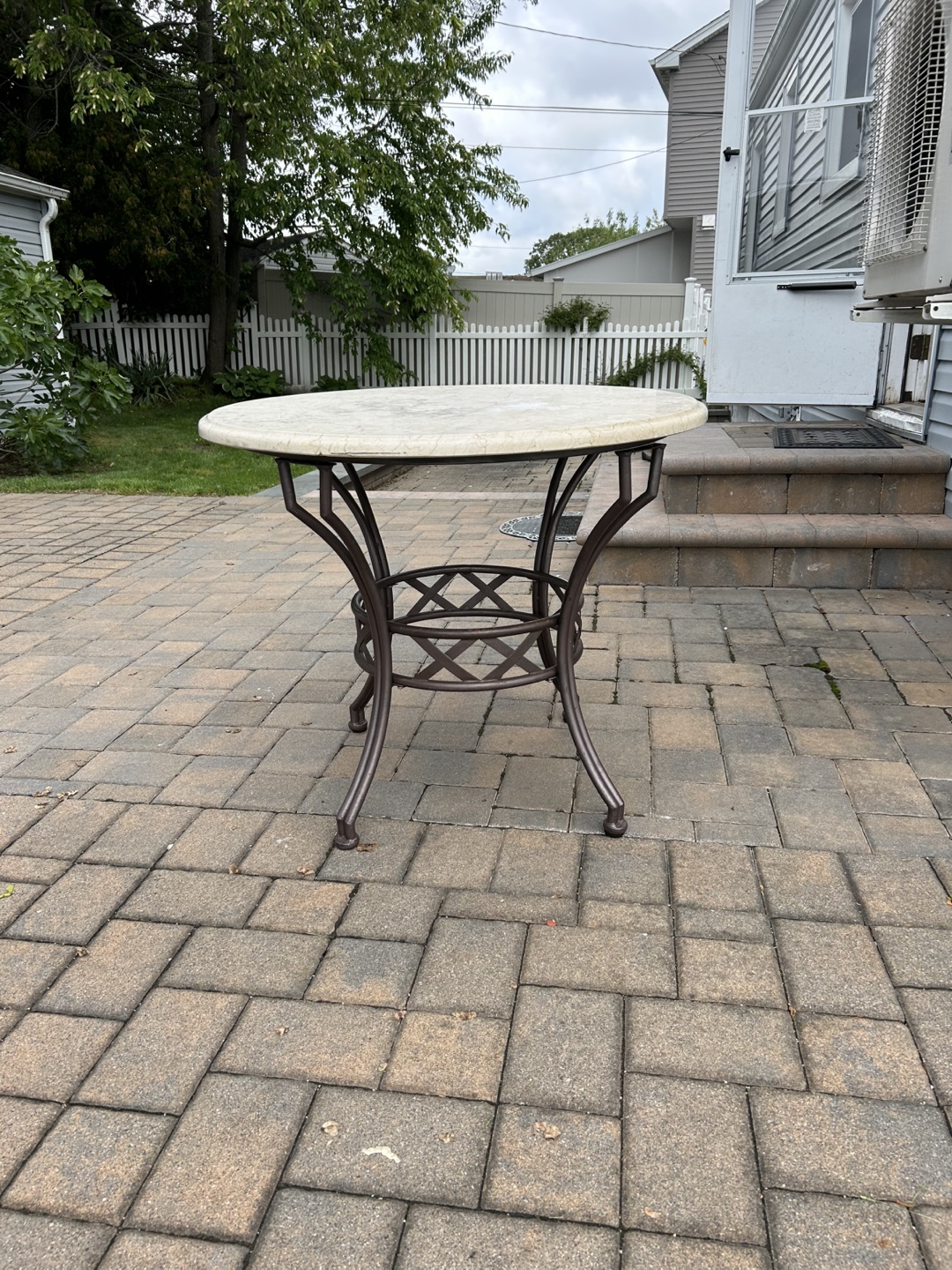 Round Marble Outdoor Table - photo 5
