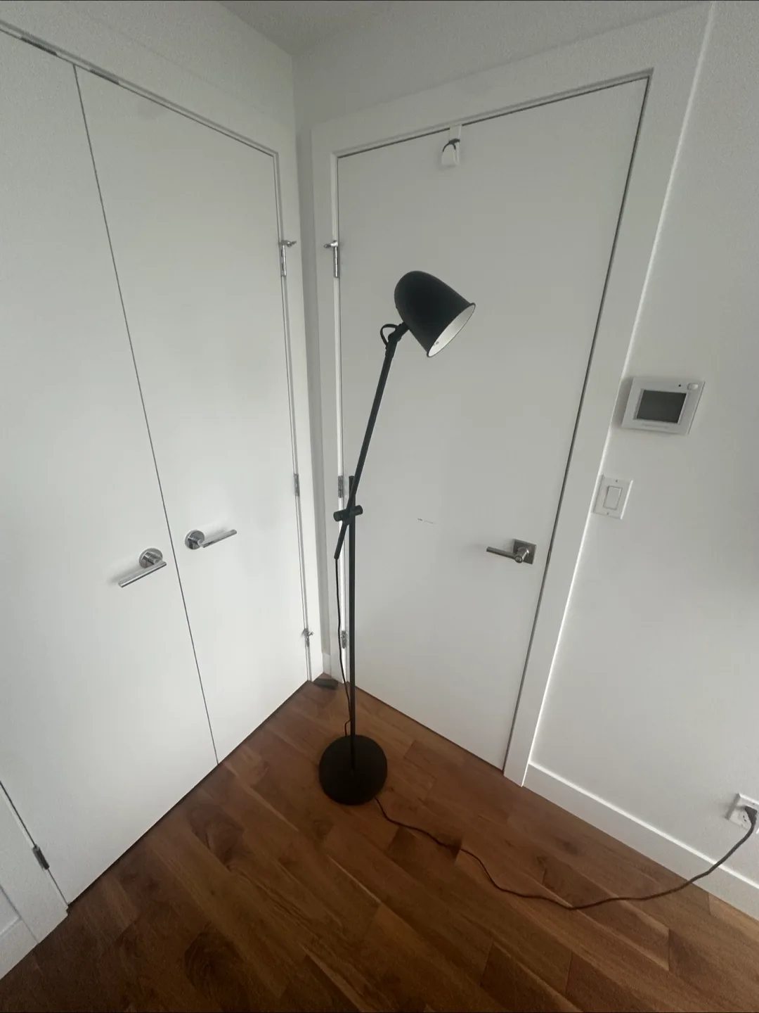 IKEA black floor lamp image indicator(2)