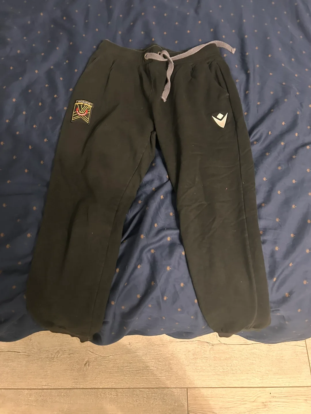 Sweat pants bundles thumbnail