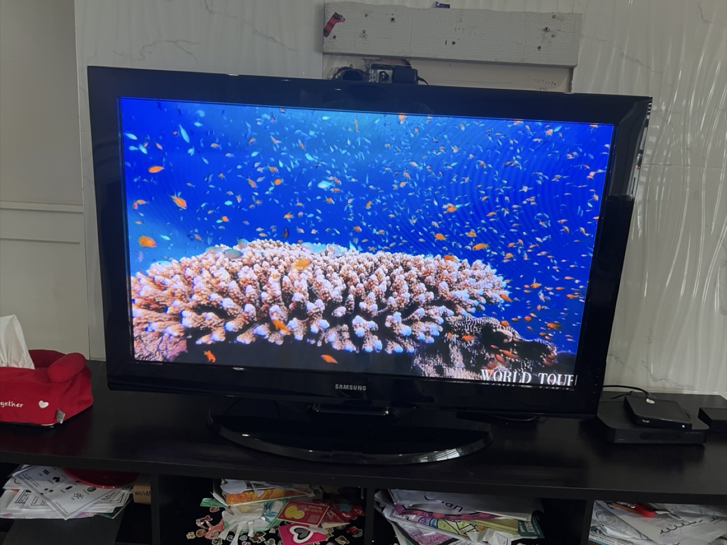 Samsung Plasma TV 48” Excellent Condition! - photo 4