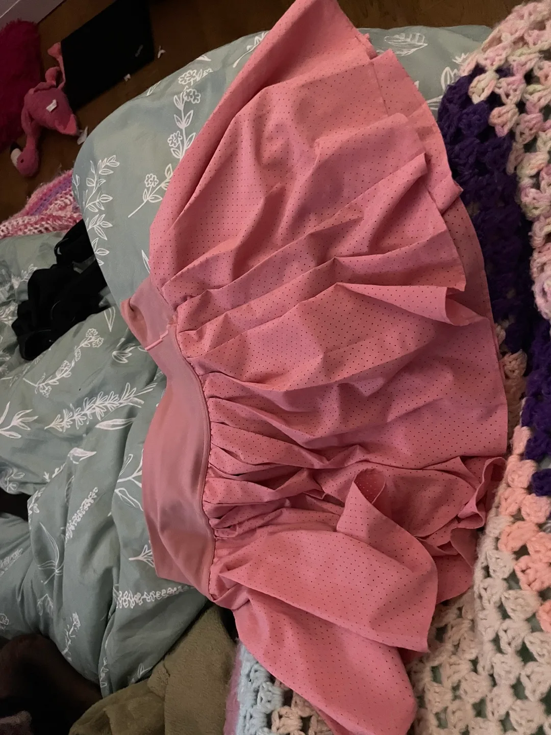 Pink athletic skirt image indicator(2)