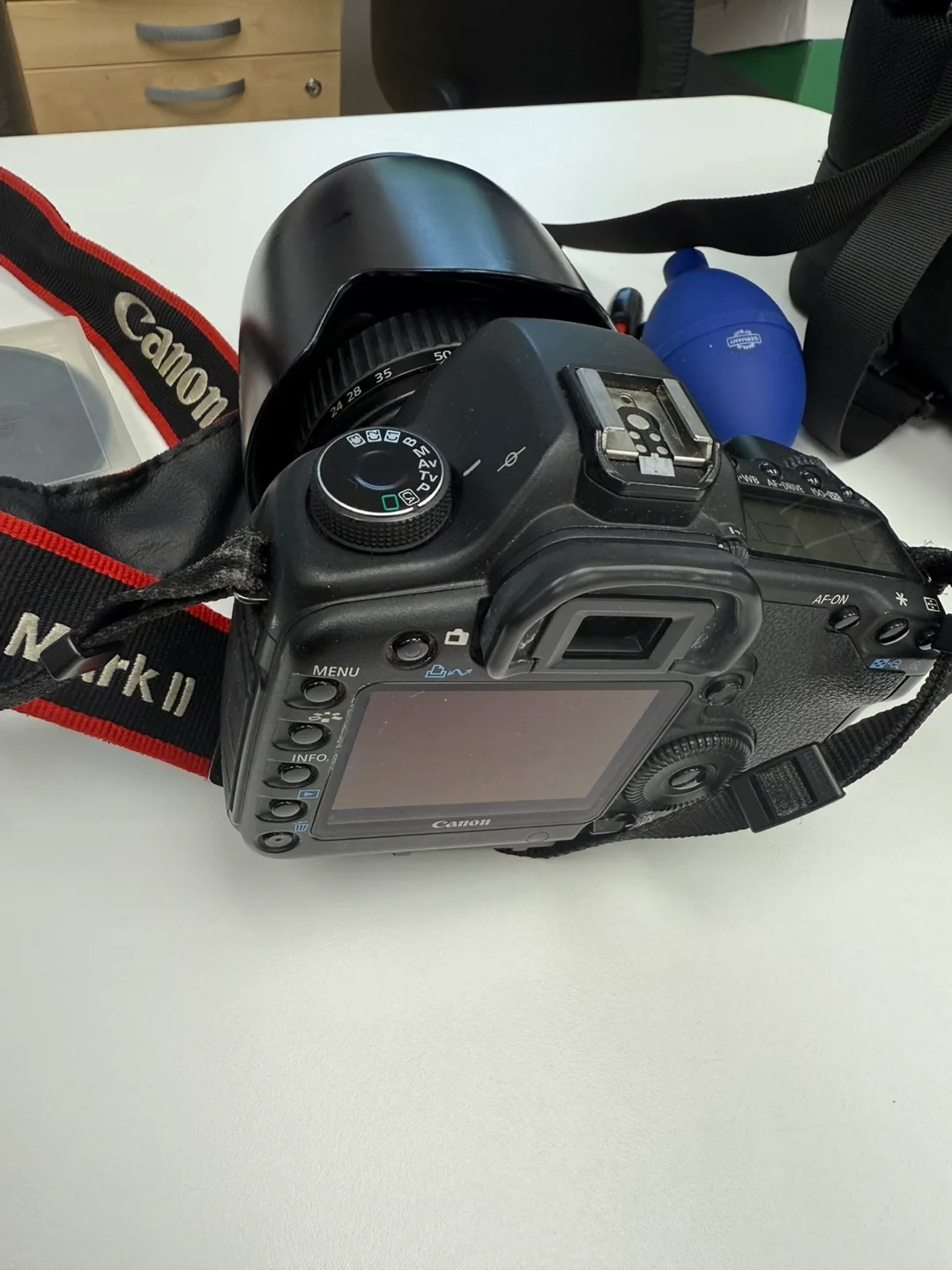 Canon EOS 5D Mark II DSLR Camera with Lens and Accessories image indicator(2)