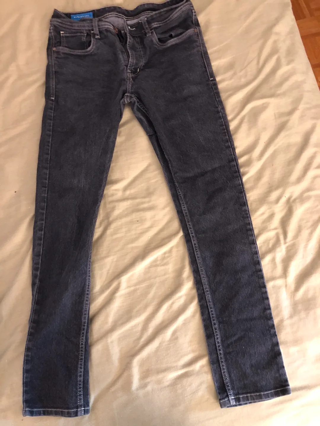 Women pants bundle image indicator(7)