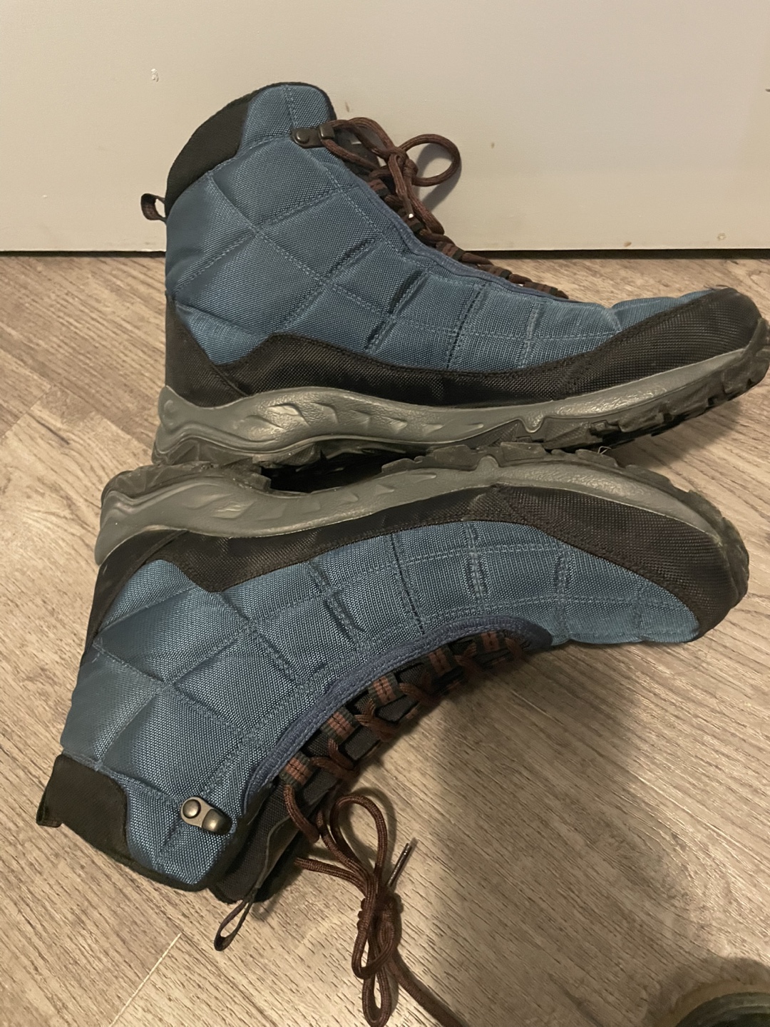 Columbia Men’s Hiking Boots Size 11