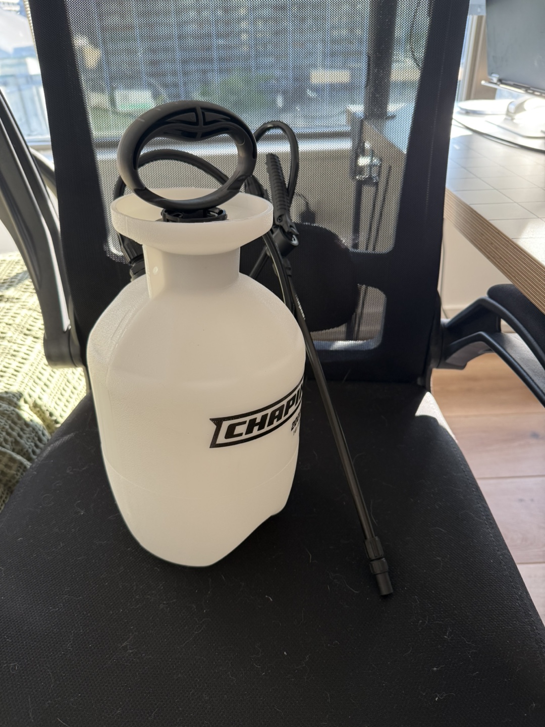 2 x 3.8L Lawn & Garden Sprayer - photo 2