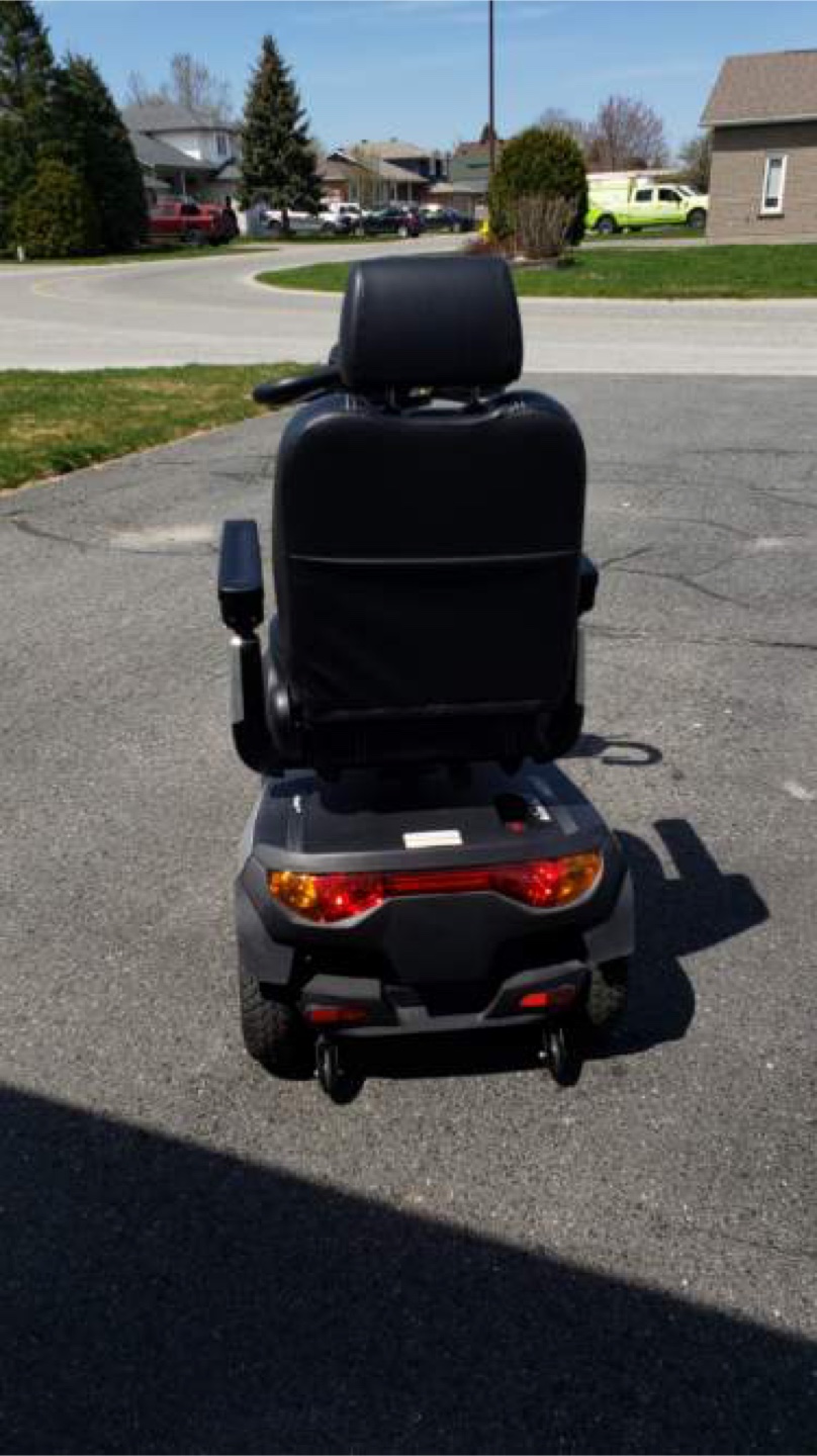Invacare Mobility Scooter - photo 5