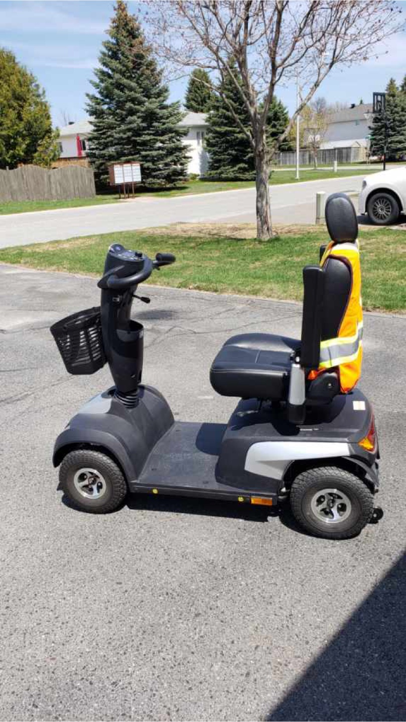 Invacare Mobility Scooter - photo 4