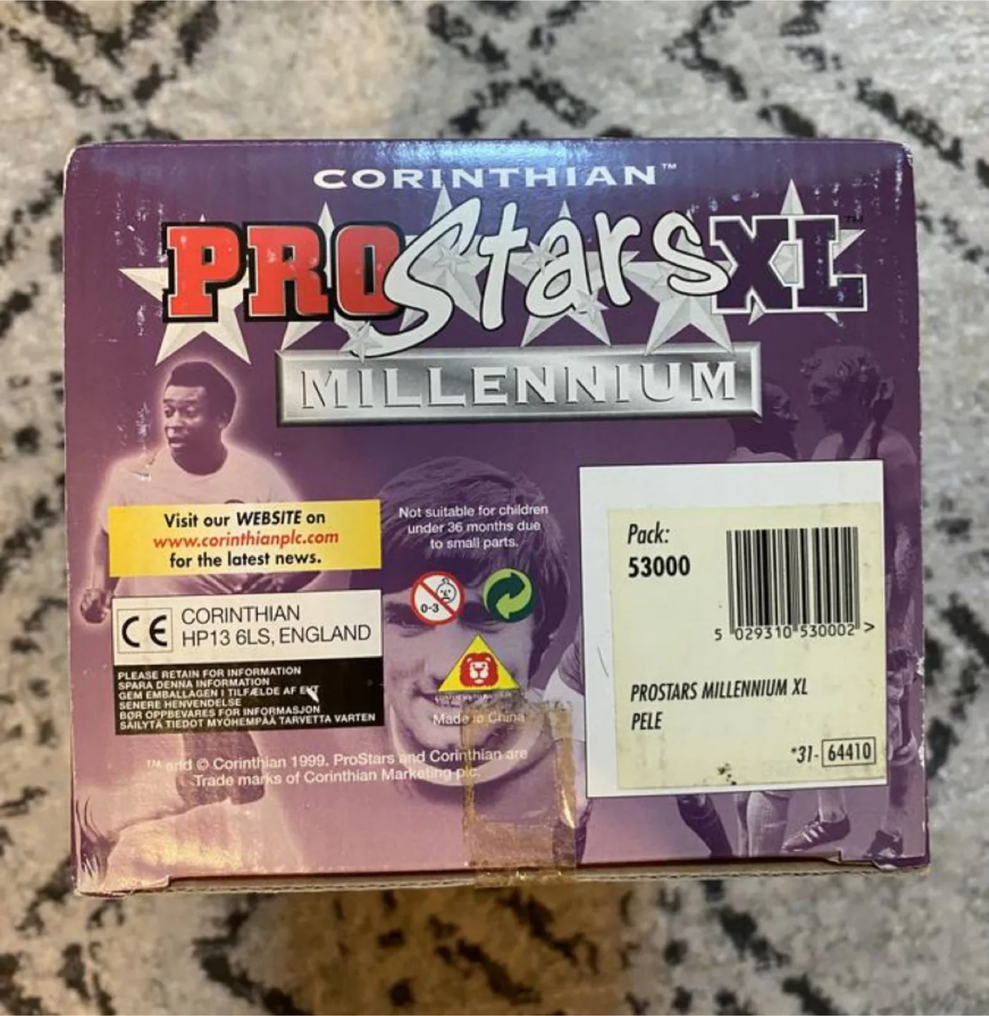 Corinthian Pro Stars XL Millennium Pele Collectible Figure image indicator(3)