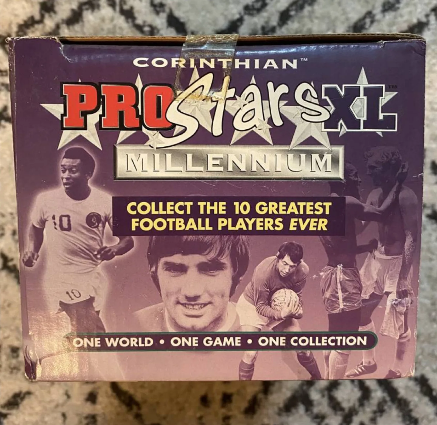 Corinthian Pro Stars XL Millennium Pele Collectible Figure image indicator(2)