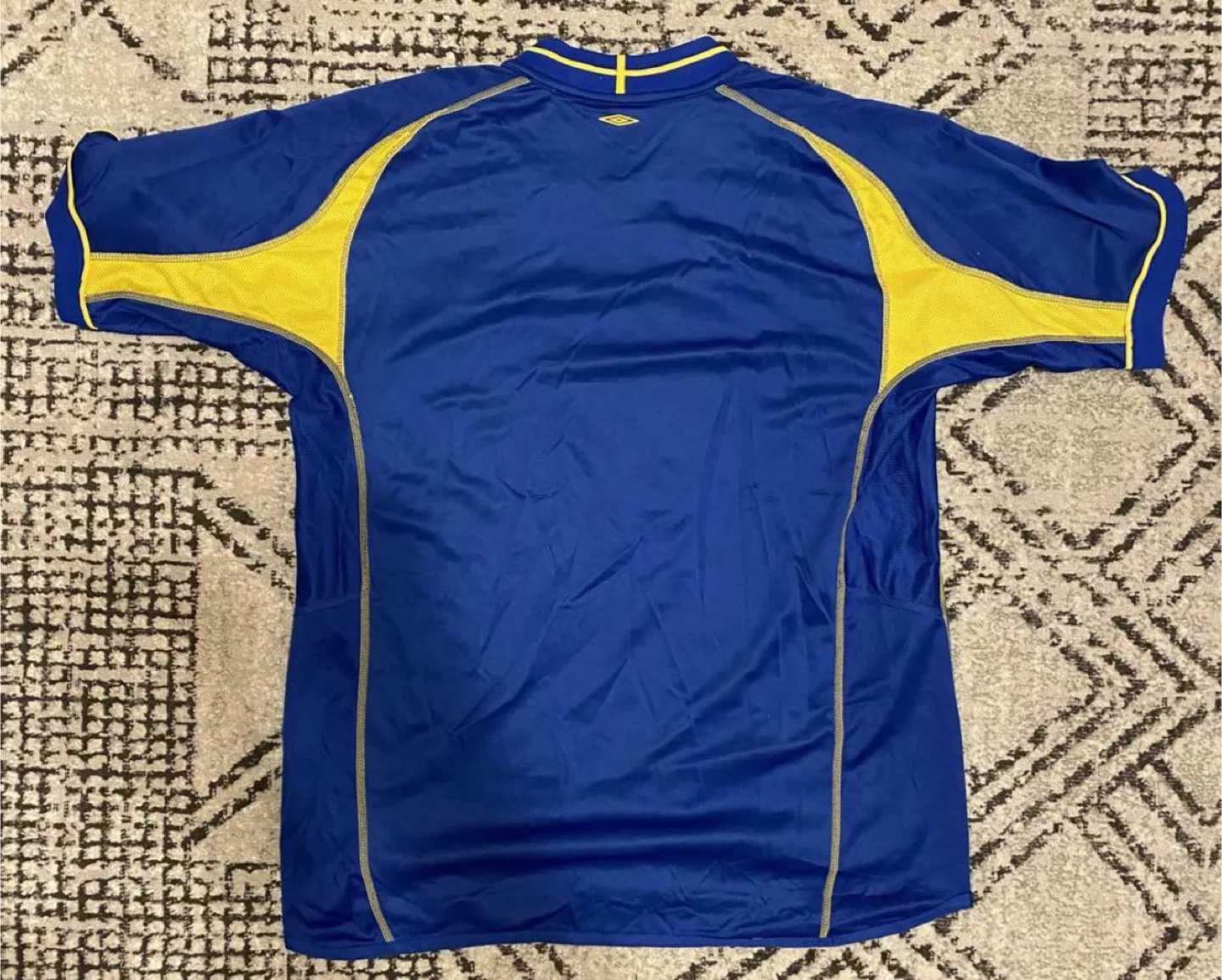Sweden National Team 2003 Away Jersey Reversible image indicator(2)