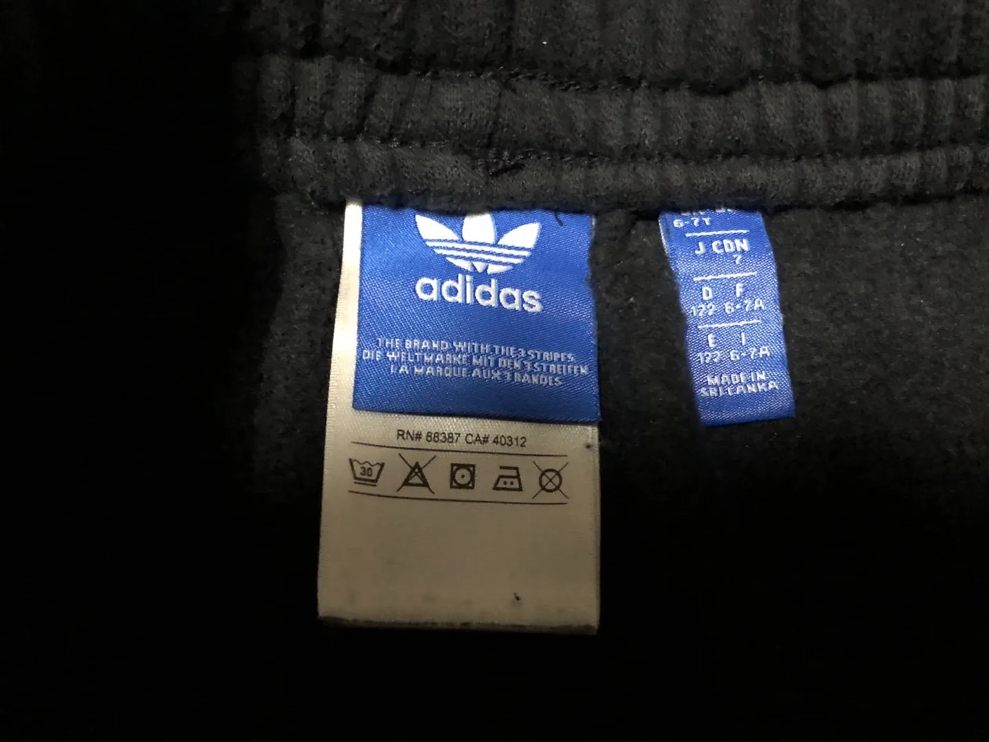 🏒Adidas Equipment Sweatpants- Size 6-7Y image indicator(3)