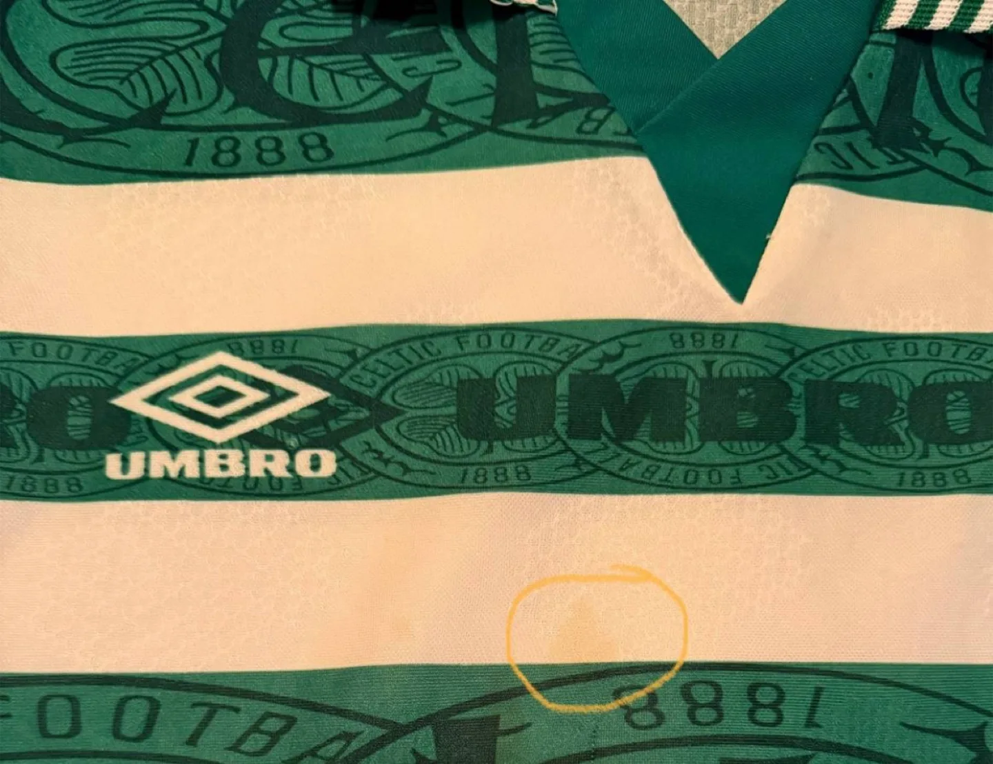 Celtic Home Football Club 1995-1997 Umbro JerseyAdult Size M image indicator(4)