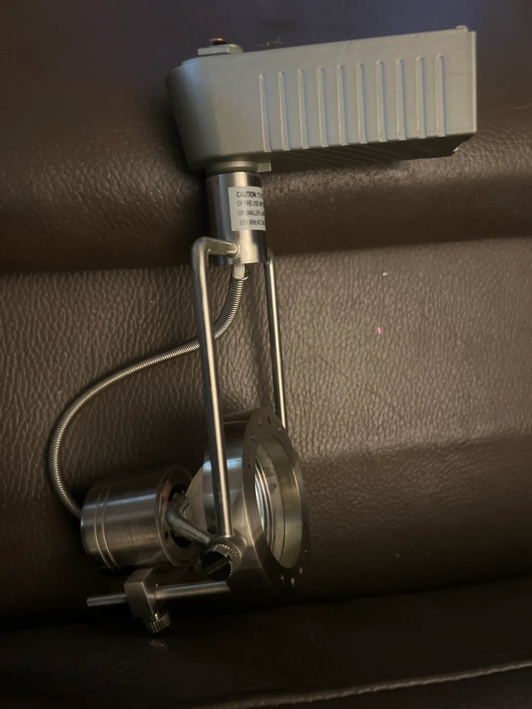 Track Lighting Head - Adjustable Spotlight image indicator(4)